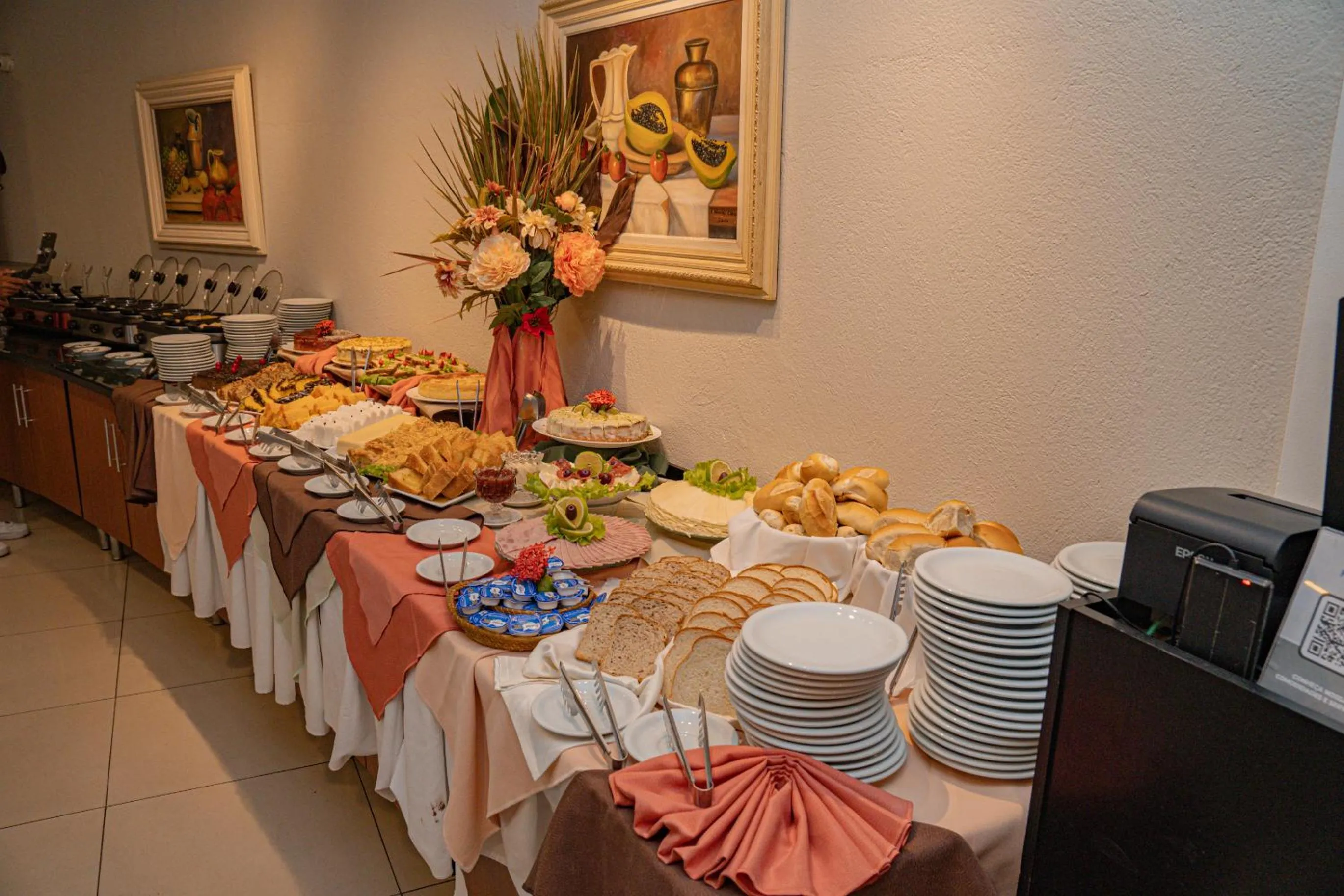 Breakfast in Hotel Porto Napolis