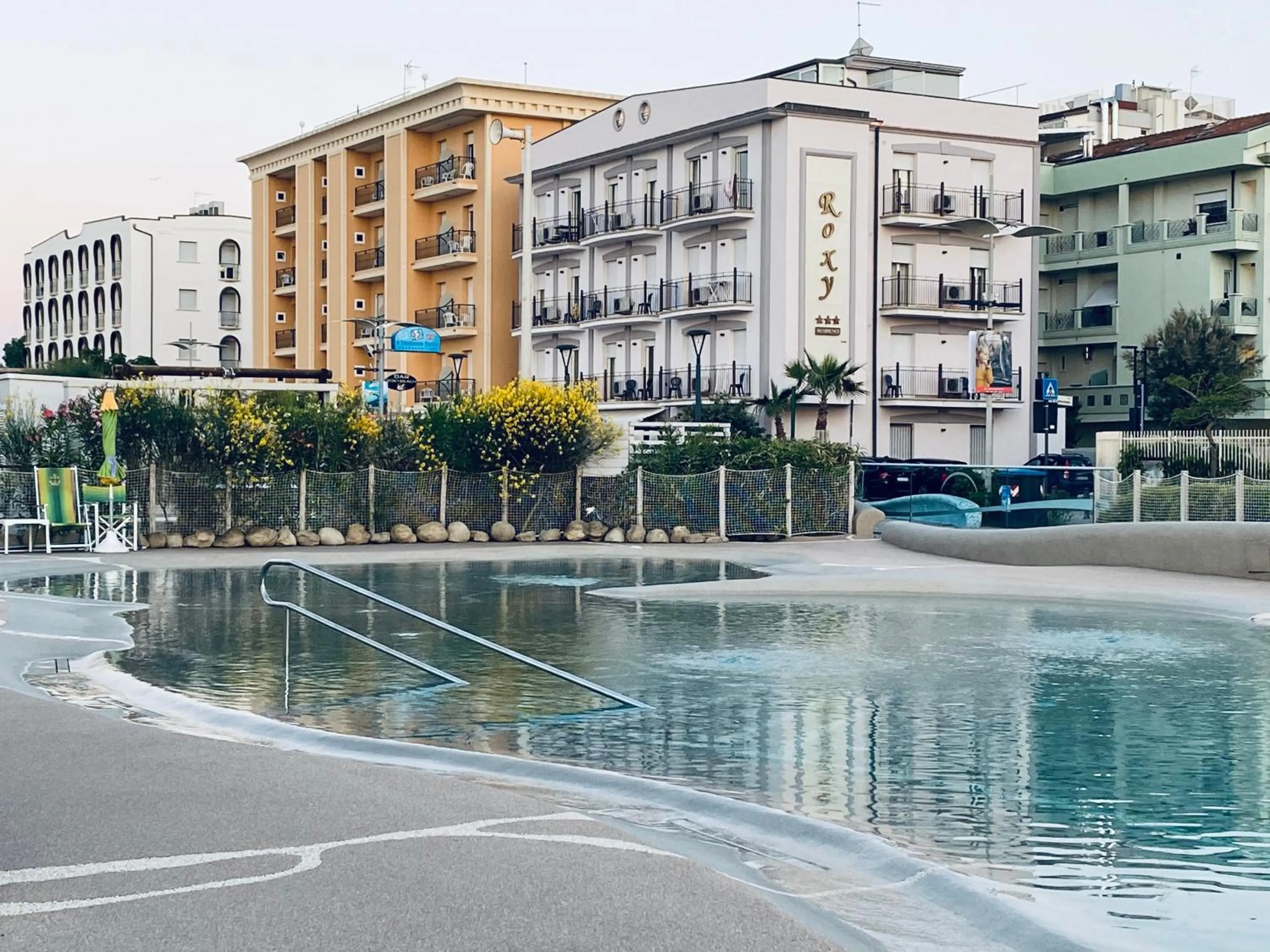 Property building in Residence Roxy