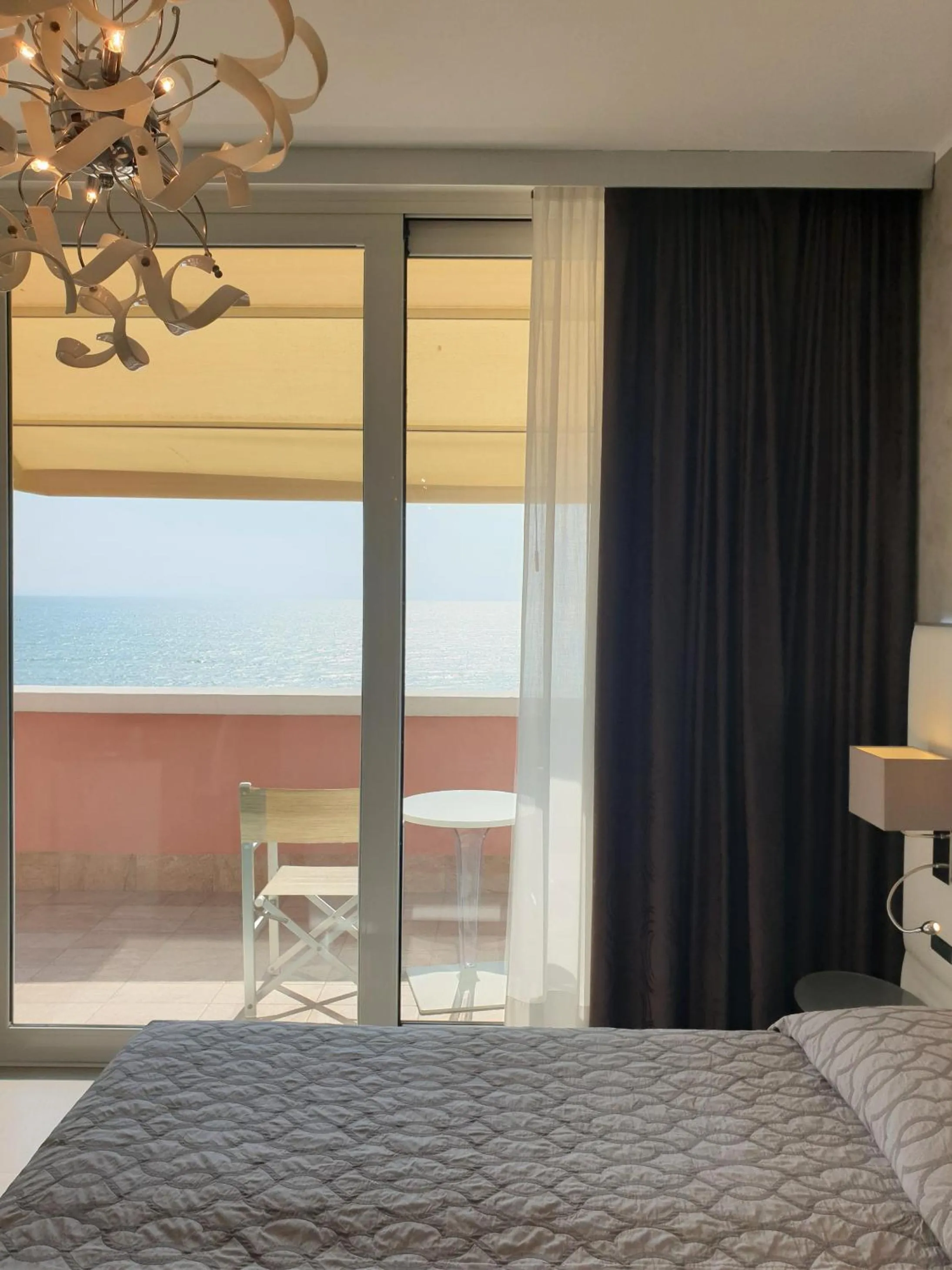 View (from property/room), Bed in Grande Albergo Marin