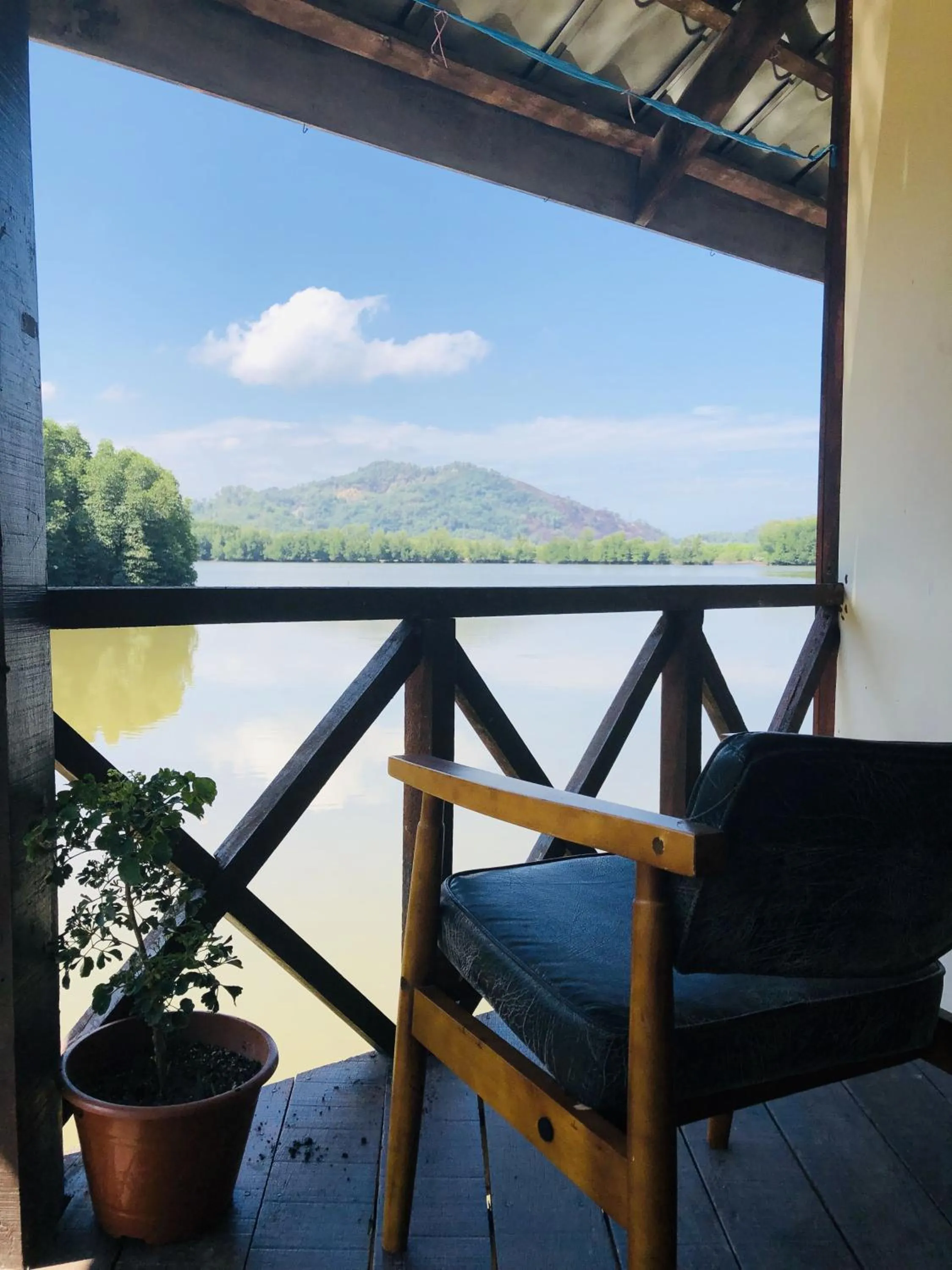 Sea view in Gayang Friendly Water House Homestay