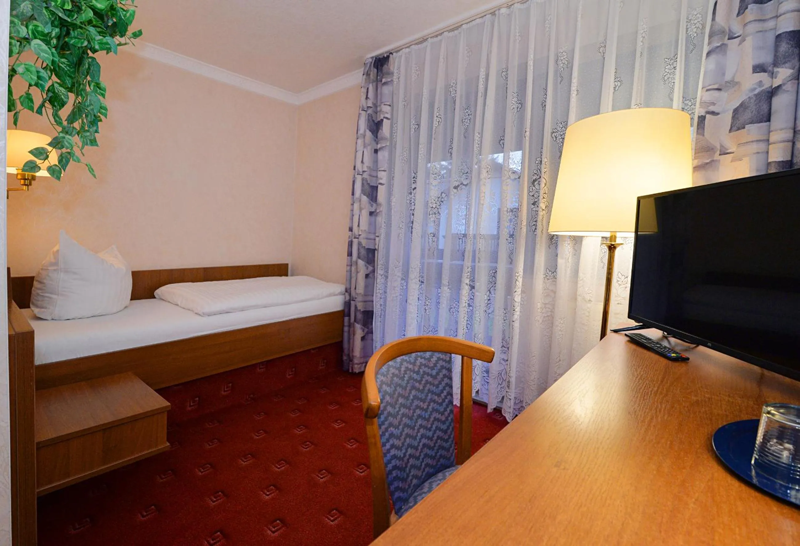 Bed in Landgasthof & Hotel Waldow