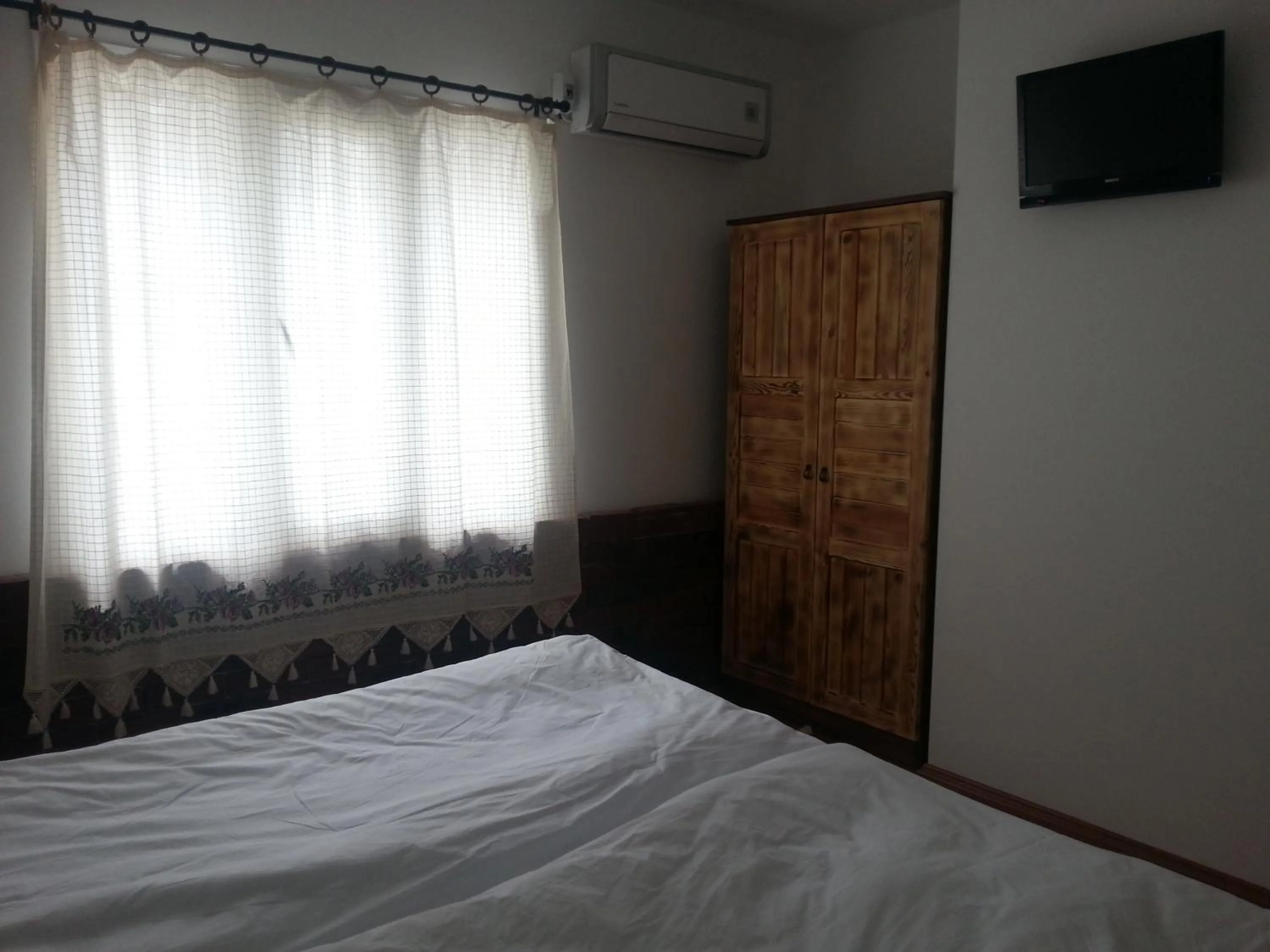 Bed in Amazon Petite Palace