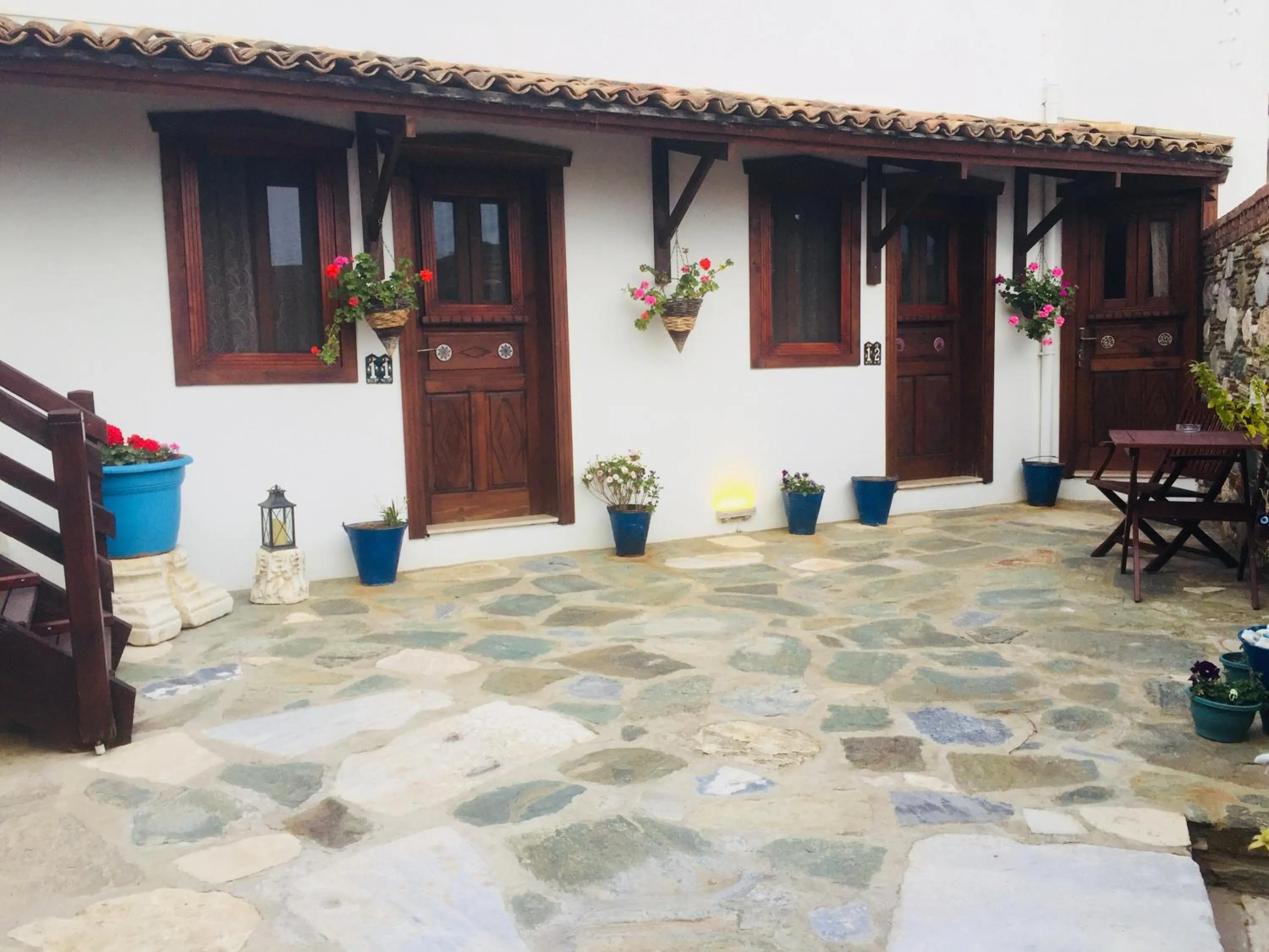 Inner courtyard view in Amazon Petite Palace