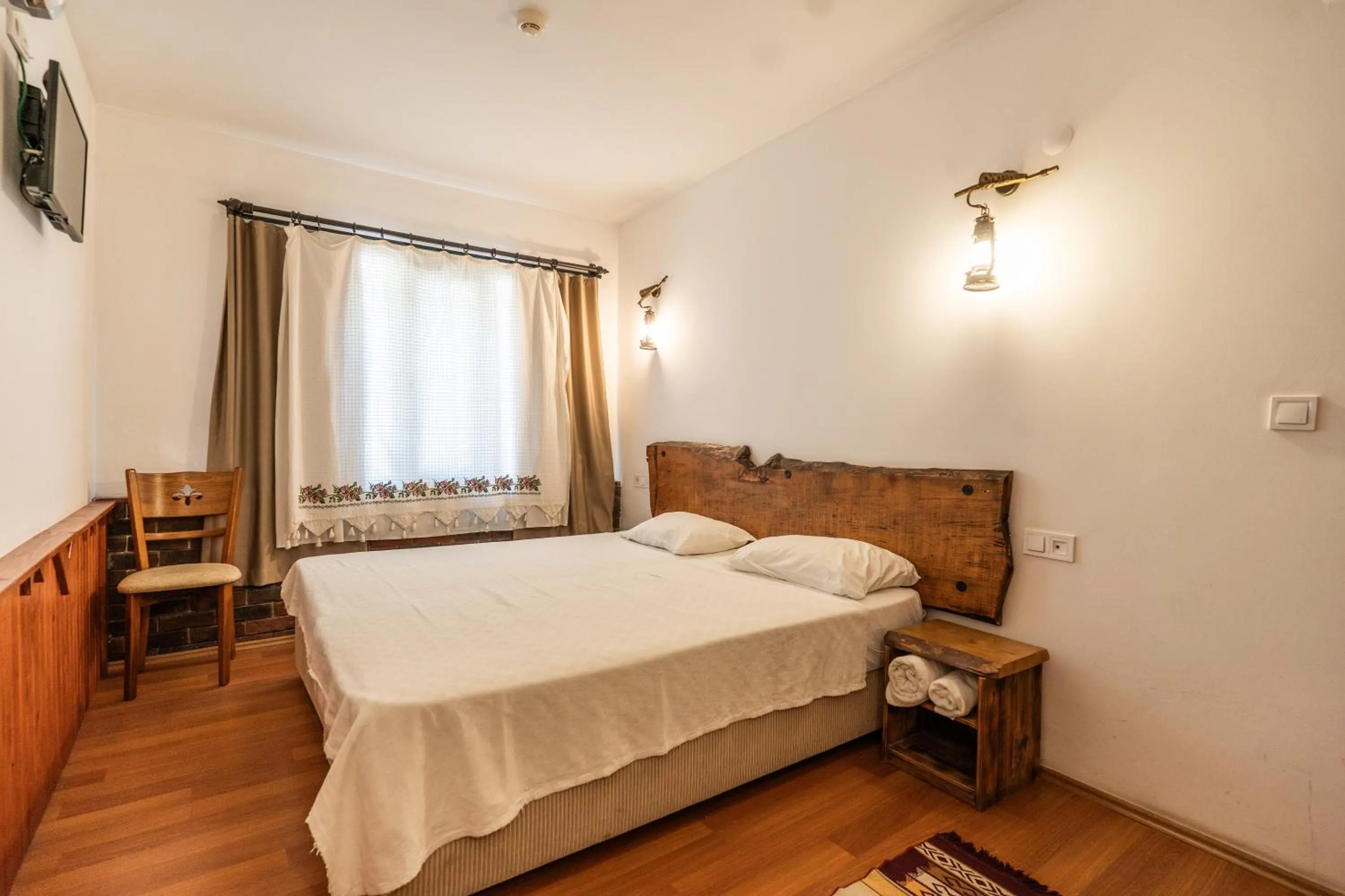 Bed in Amazon Petite Palace