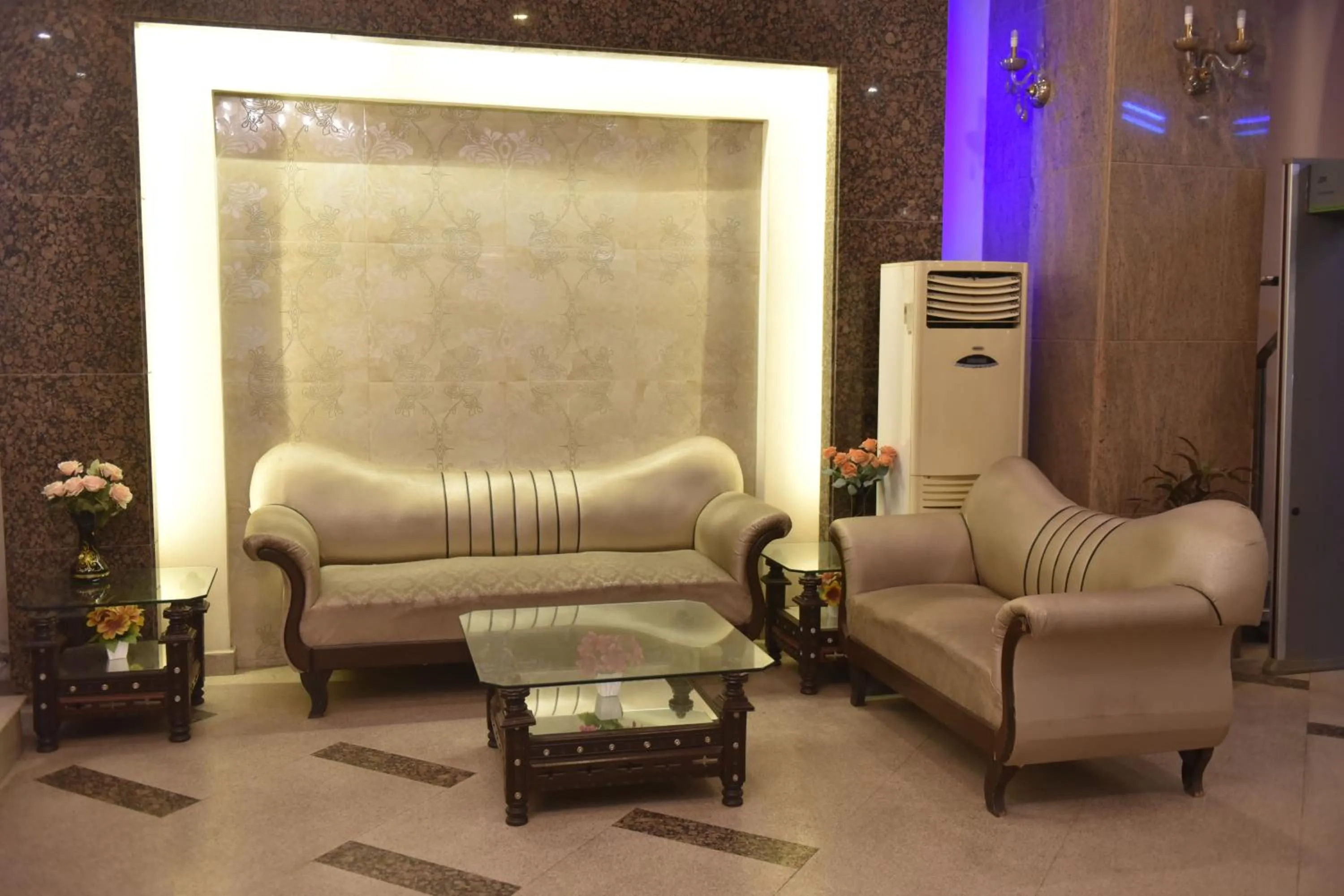 Seating area in Shalimar Tower Hotel Lahore