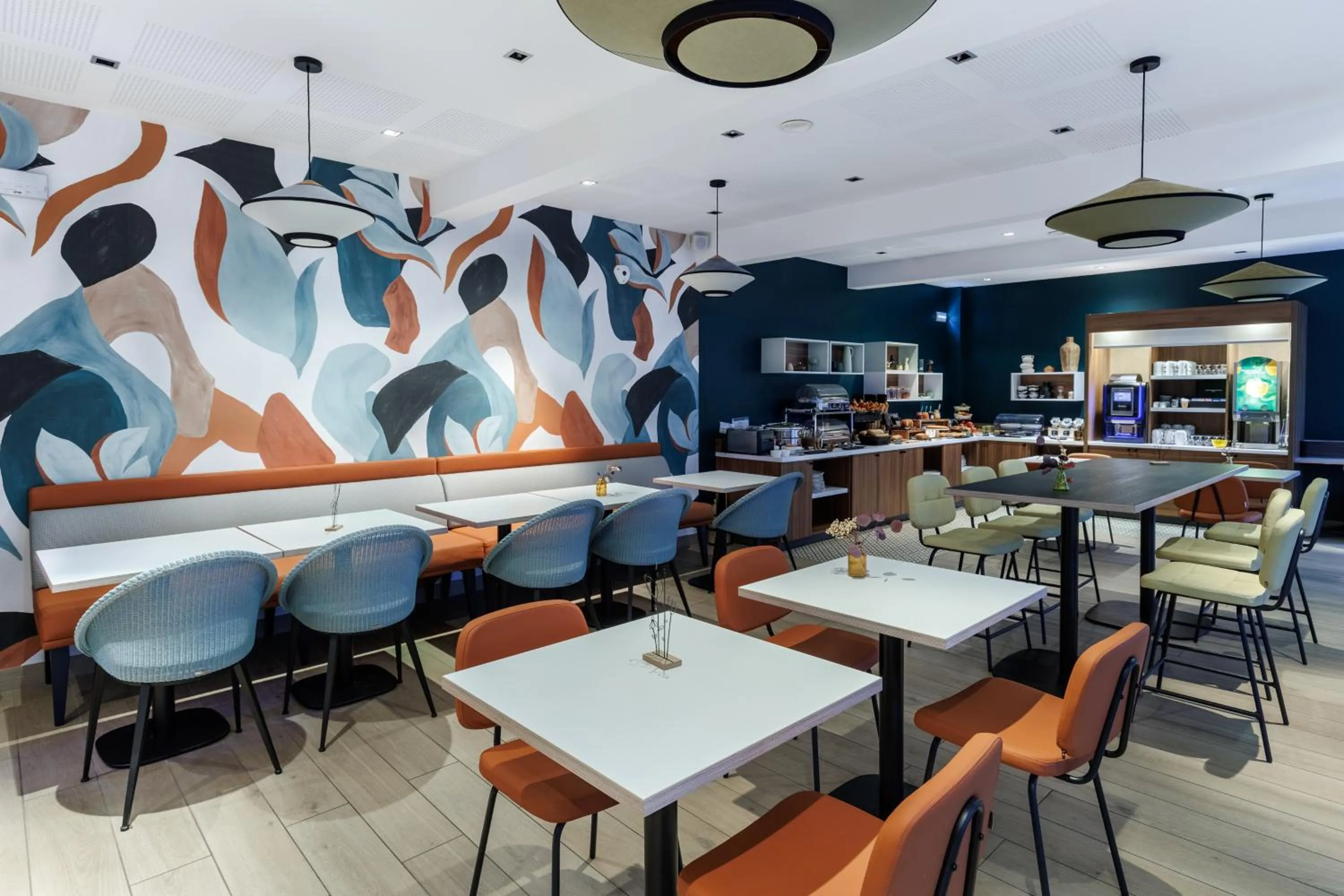 Breakfast in The Originals Boutique, Hôtel Le Pariou, Issoire