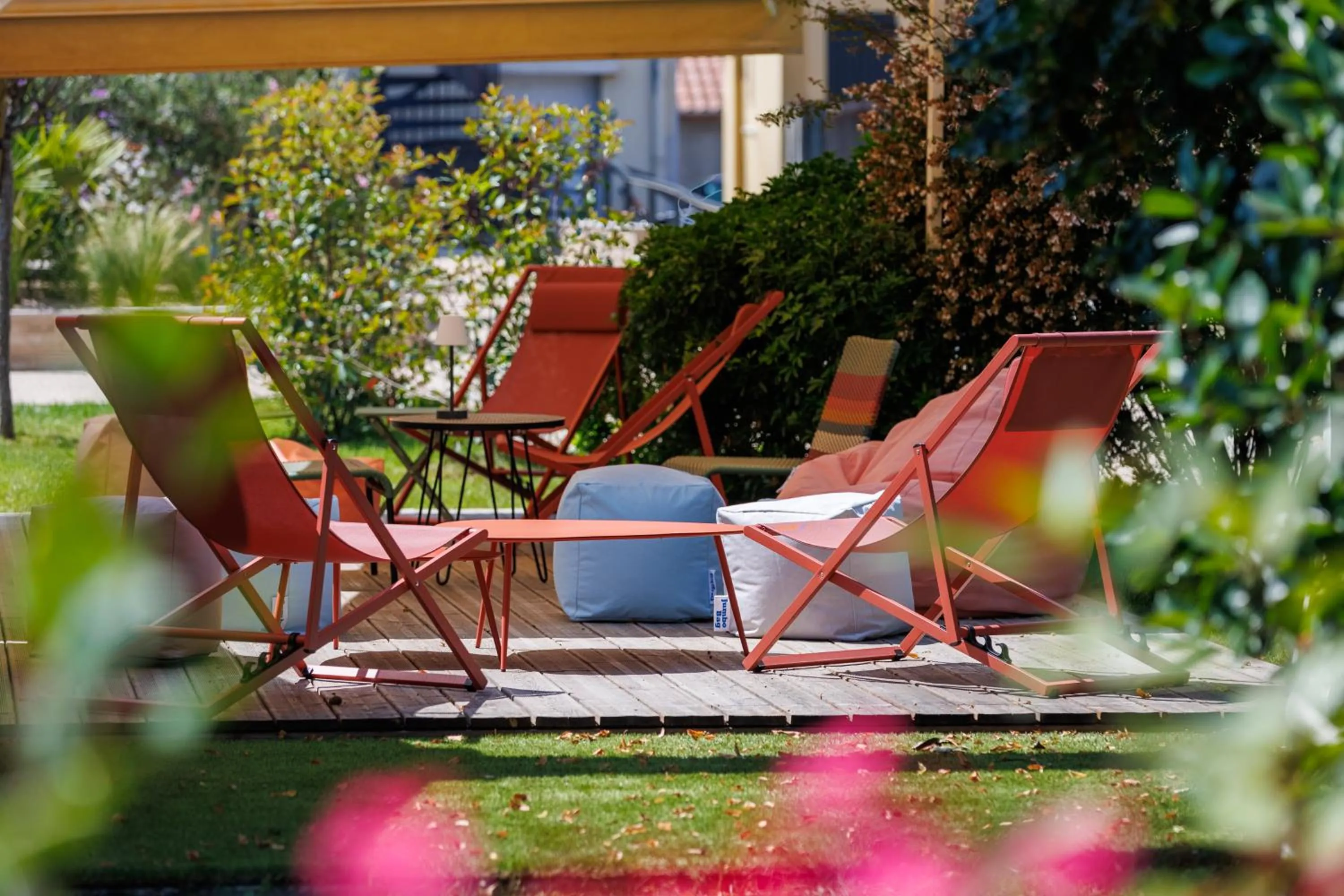 Patio in The Originals Boutique, Hôtel Le Pariou, Issoire