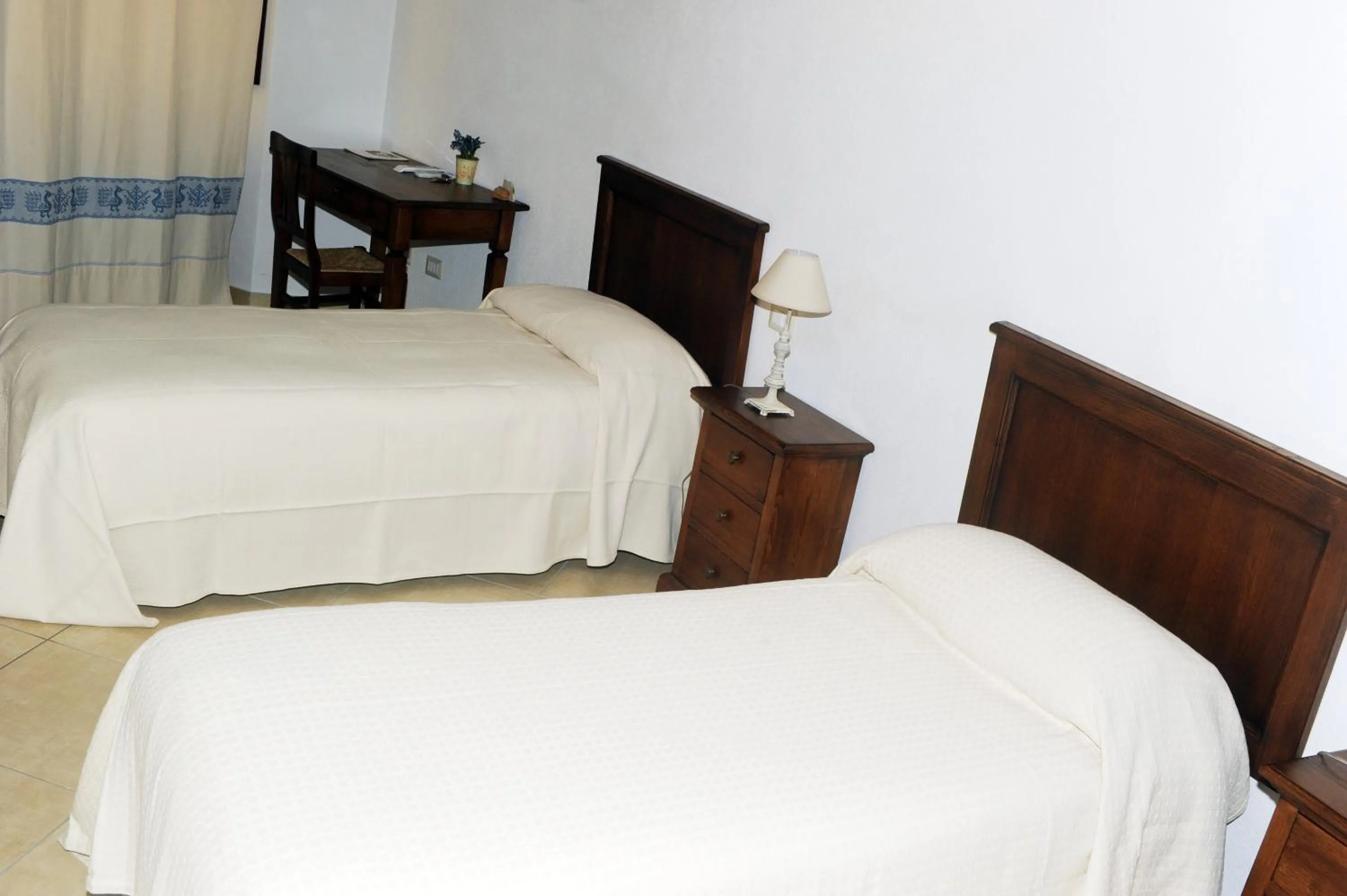 Photo of the whole room, Bed in L'Antica Torre Caralis Holiday