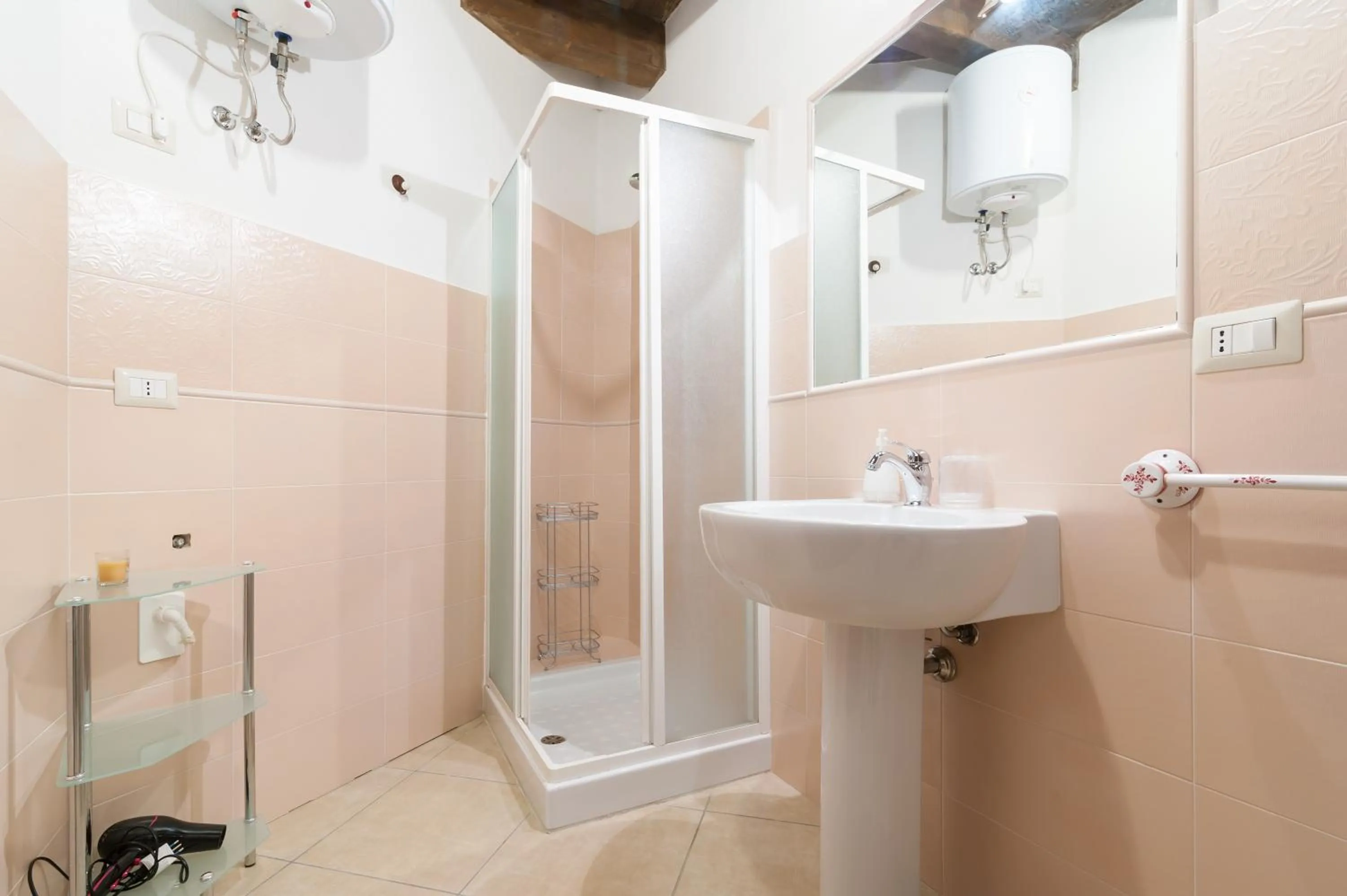 Shower in L'Antica Torre Caralis Holiday