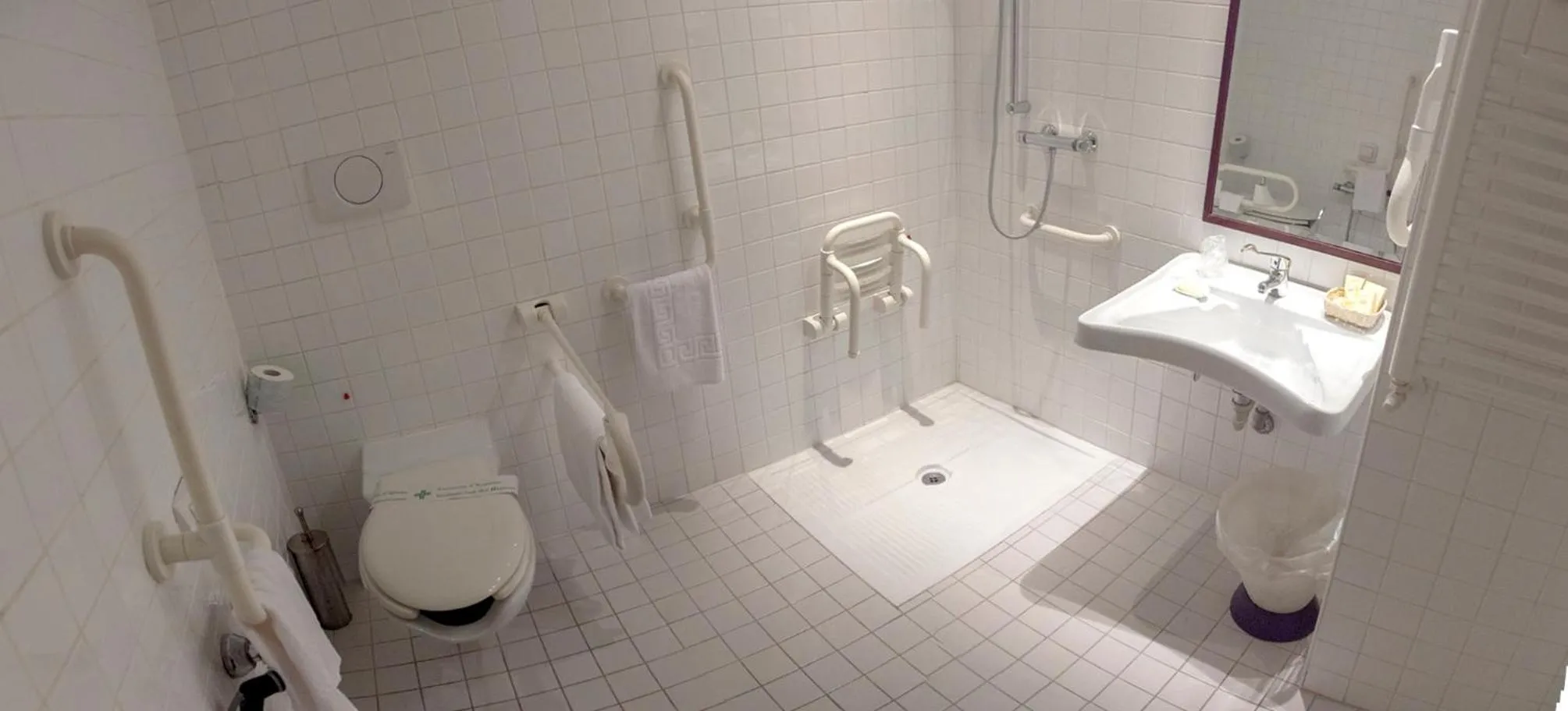 Shower in Hotel dei Gonzaga