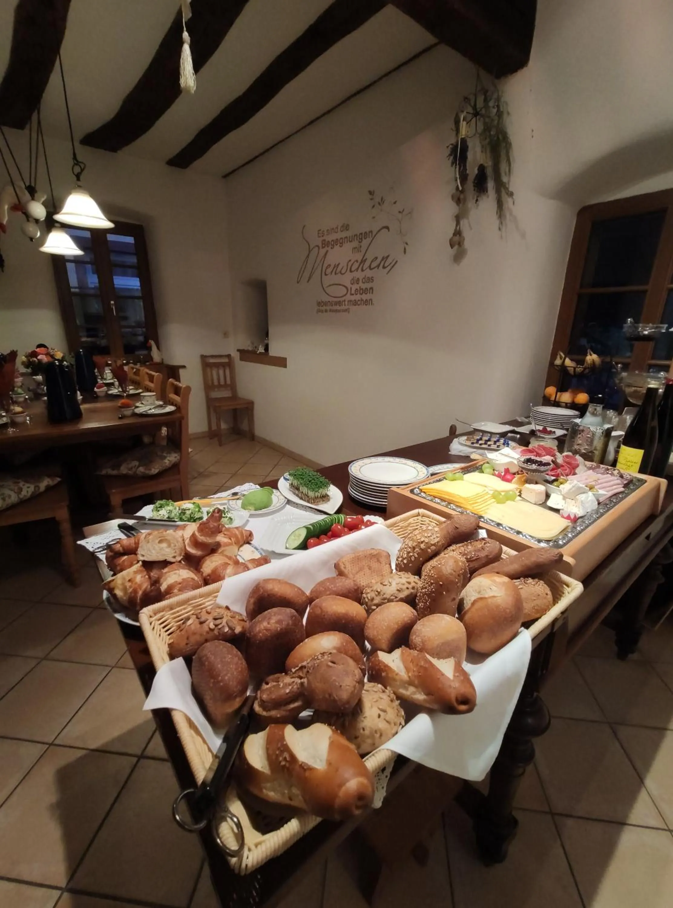 Buffet breakfast in Gutsherrenhaus