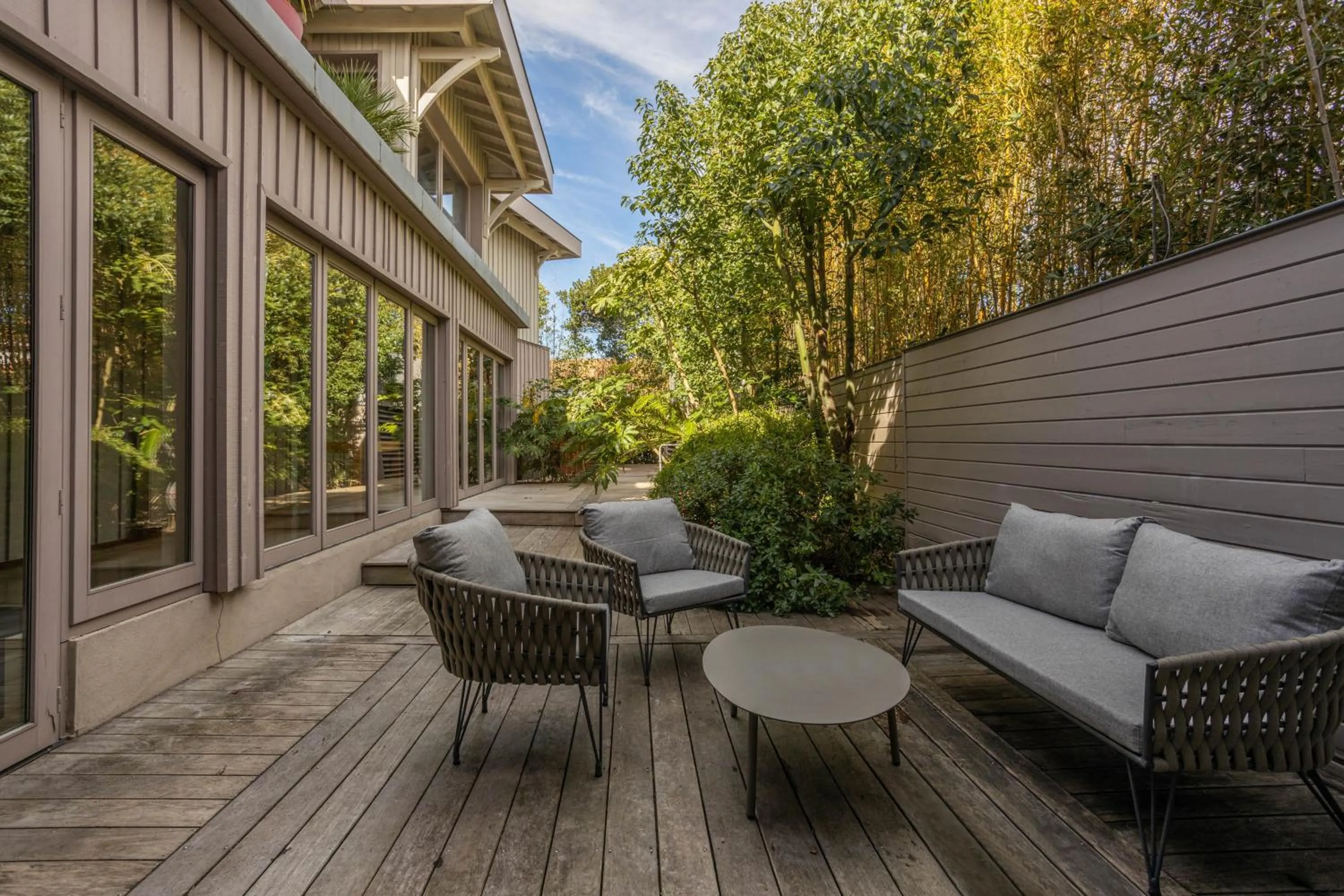 Property building in Hôtel Côté Sable