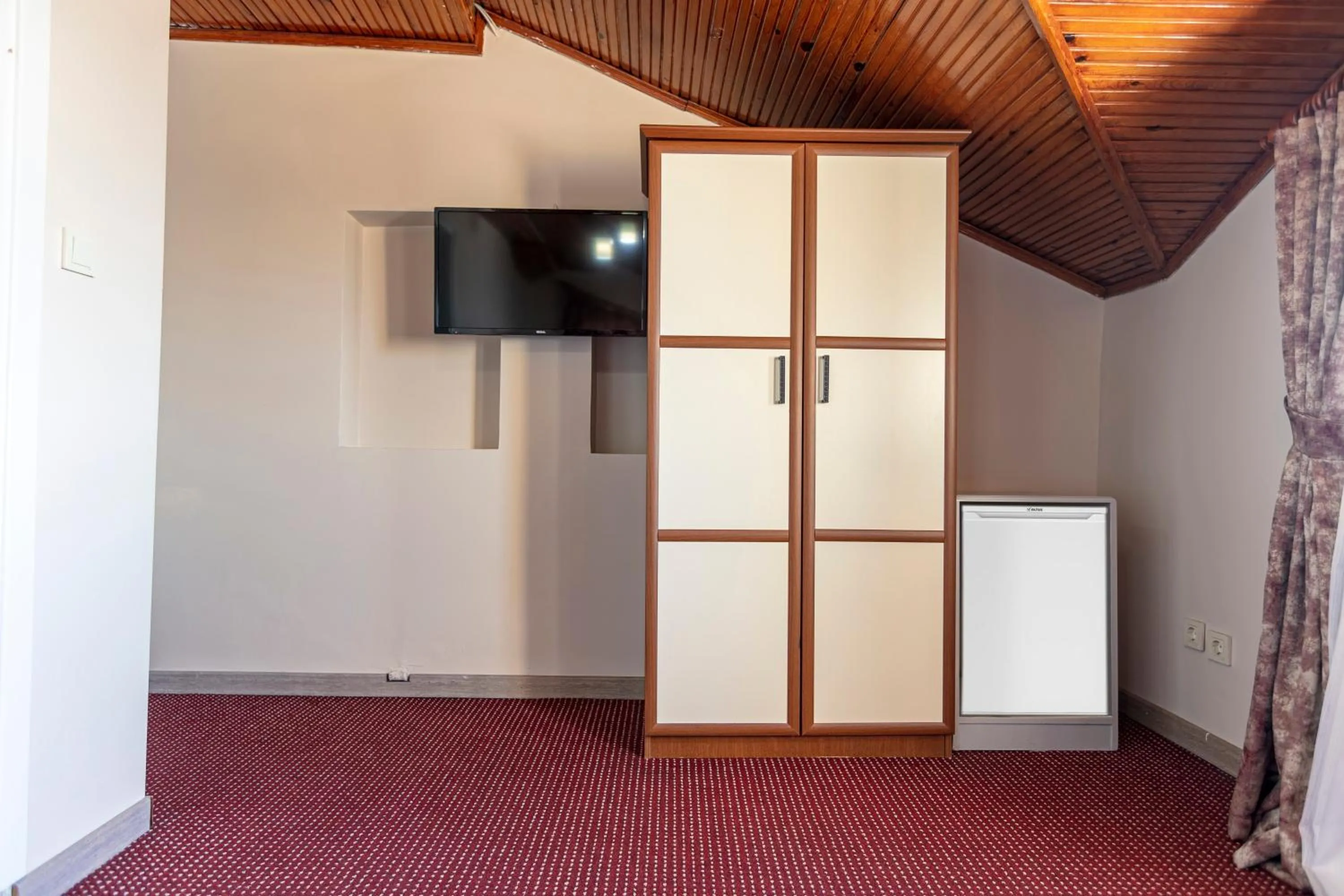 TV and multimedia in OttomanZade