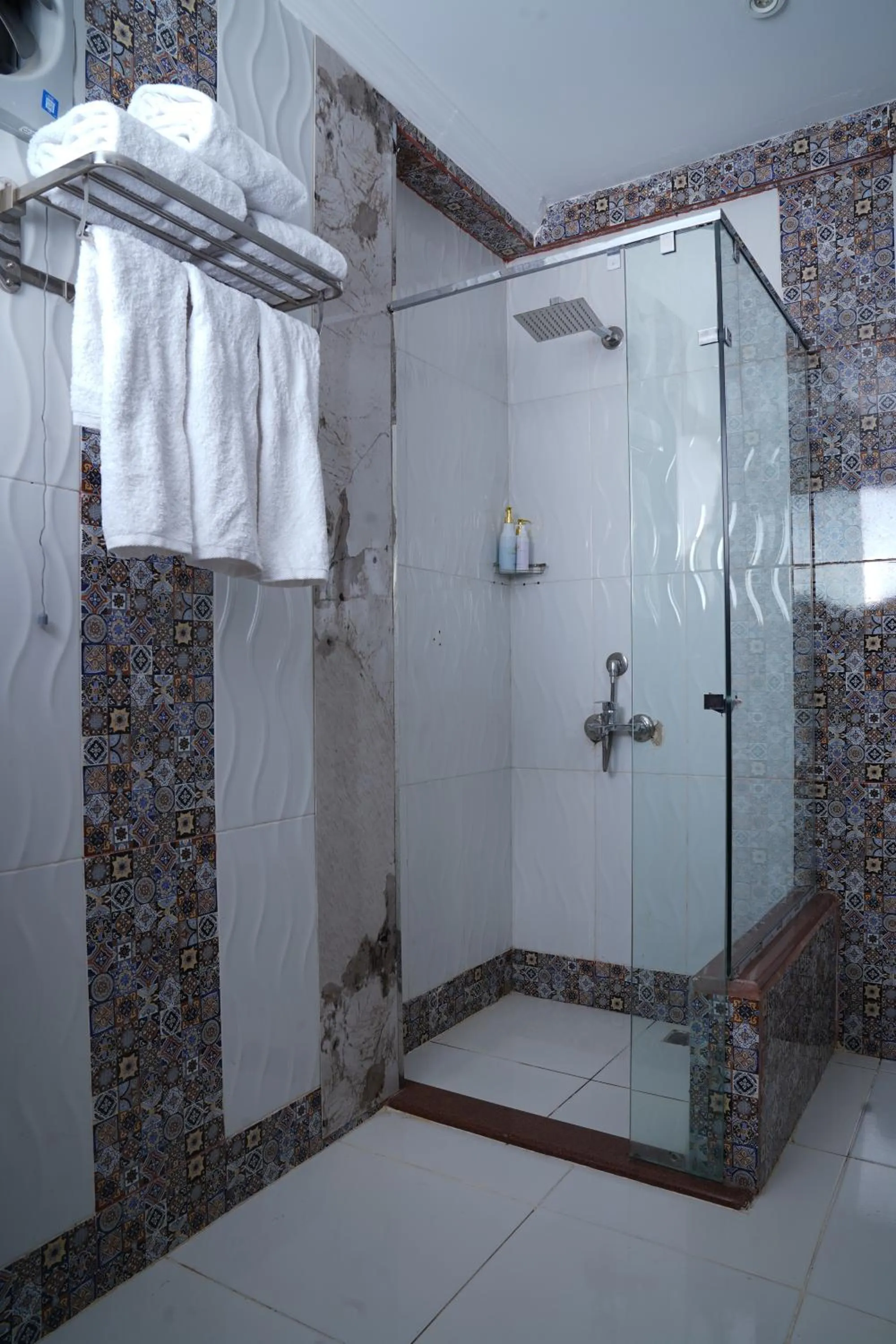 Eco green pyramids hotel