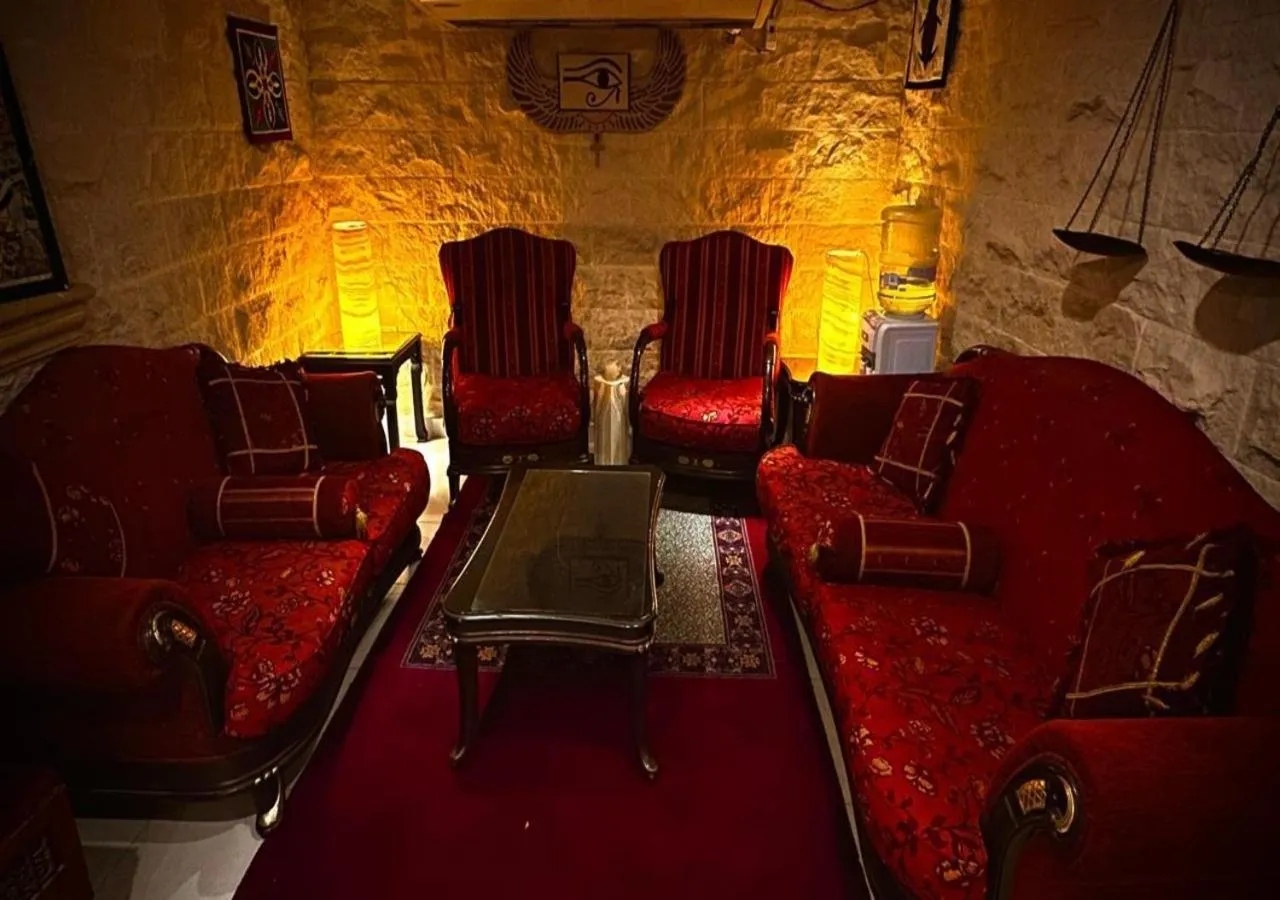 Living room in PYRAMIDS TOWER Inn