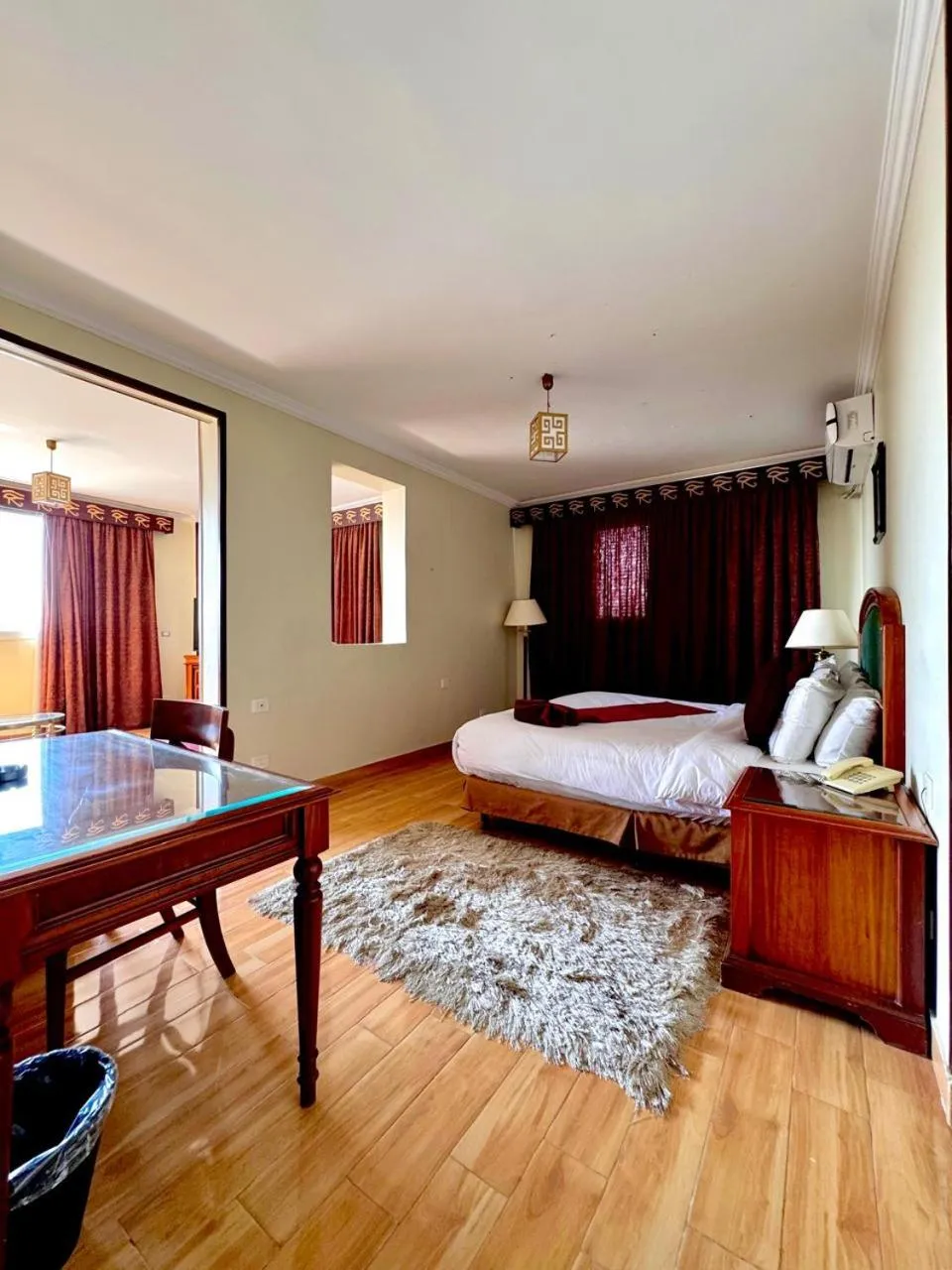 Bed in PYRAMIDS TOWER Inn