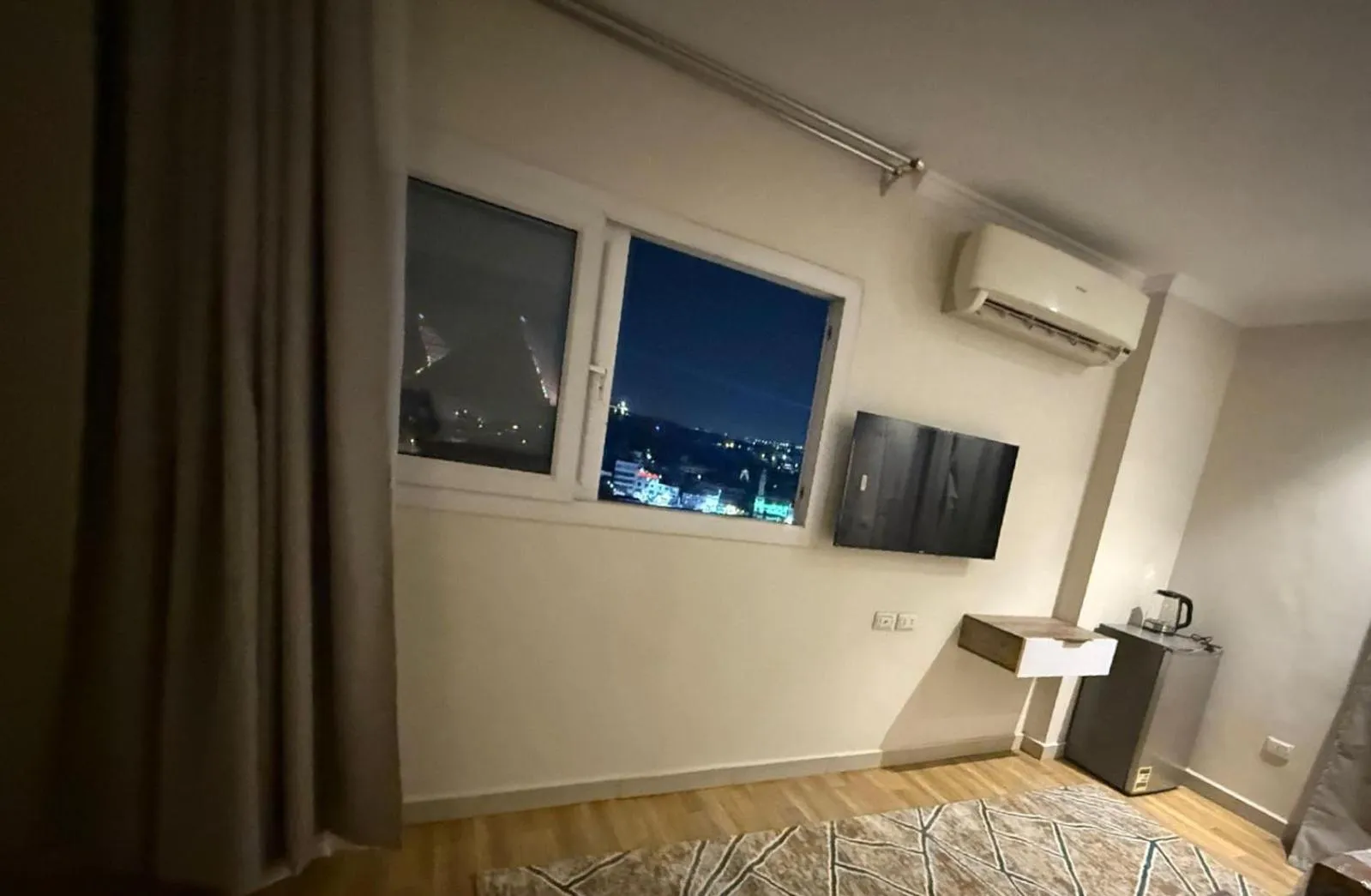 Bed in Eco green pyramids hotel