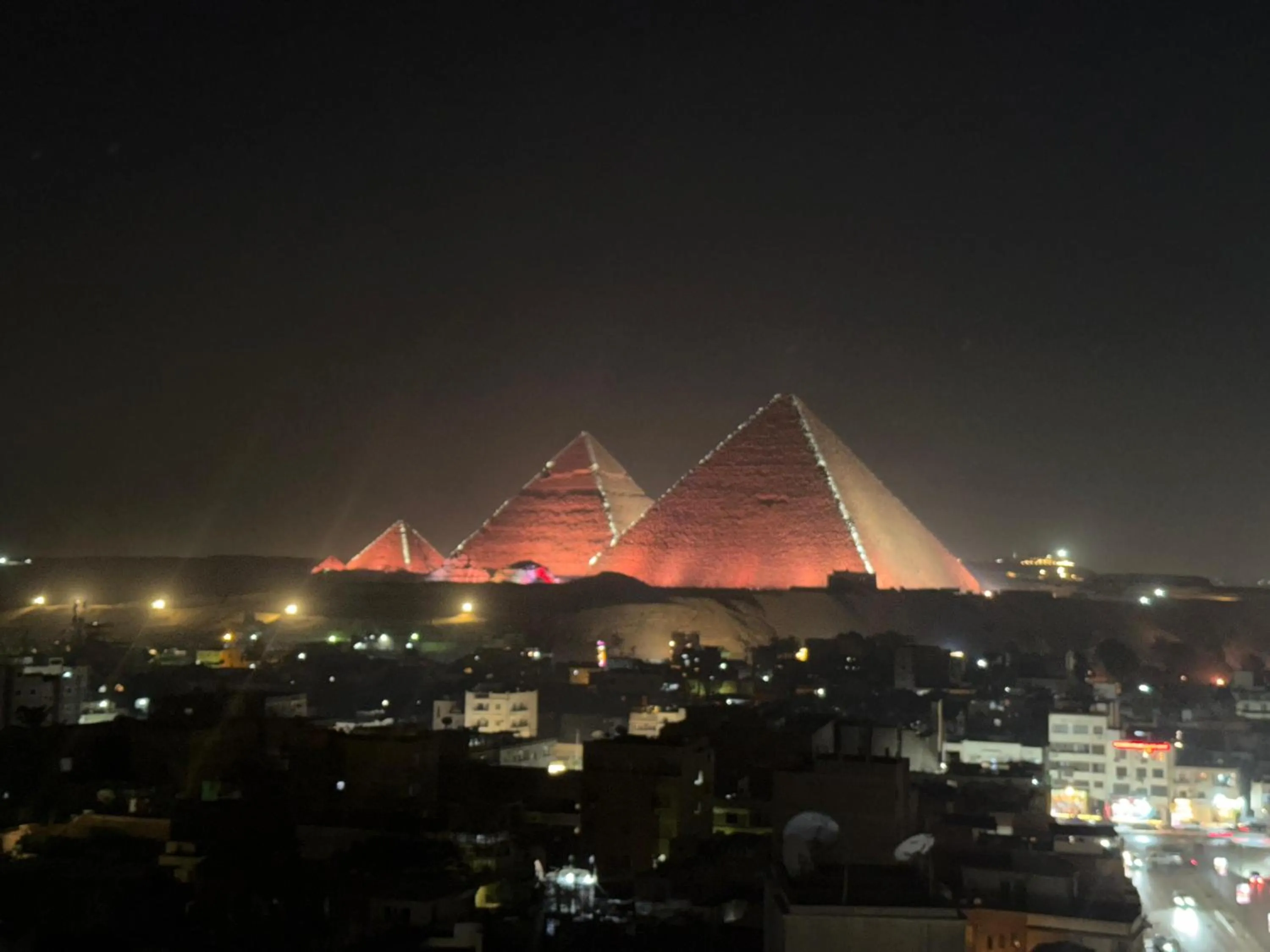 Eco green pyramids hotel