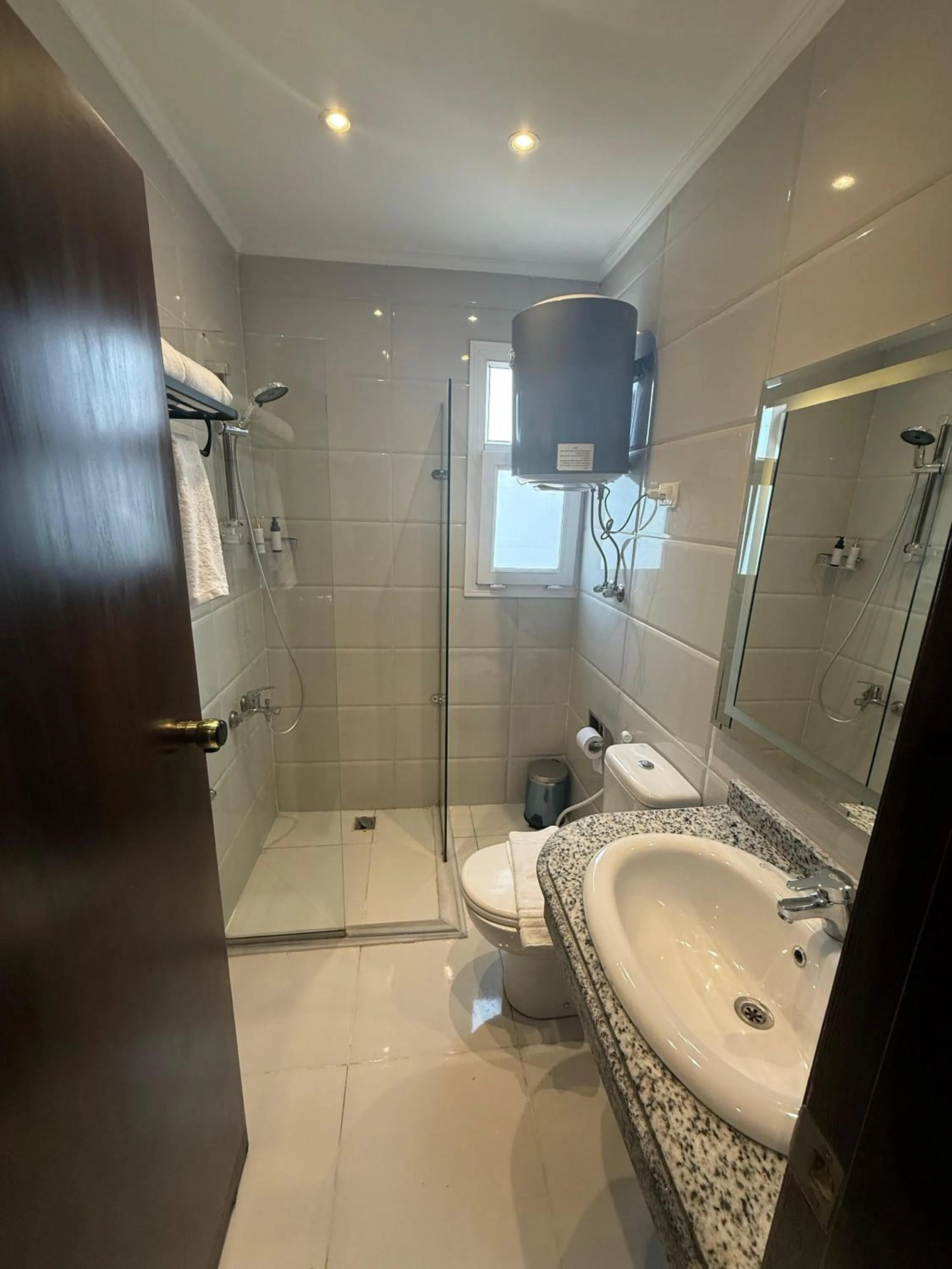 Eco green pyramids hotel