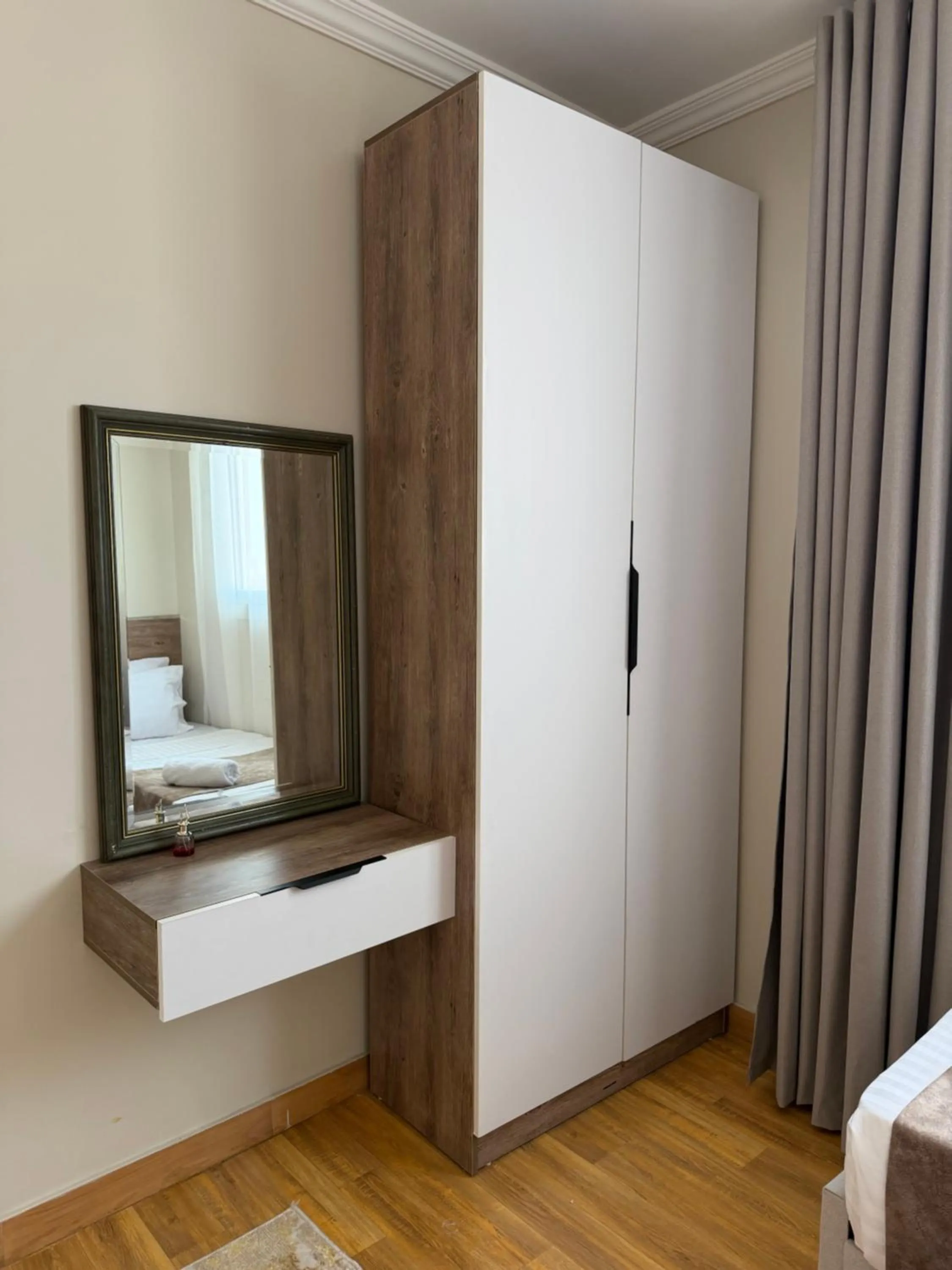 wardrobe, Bed in Eco green pyramids hotel