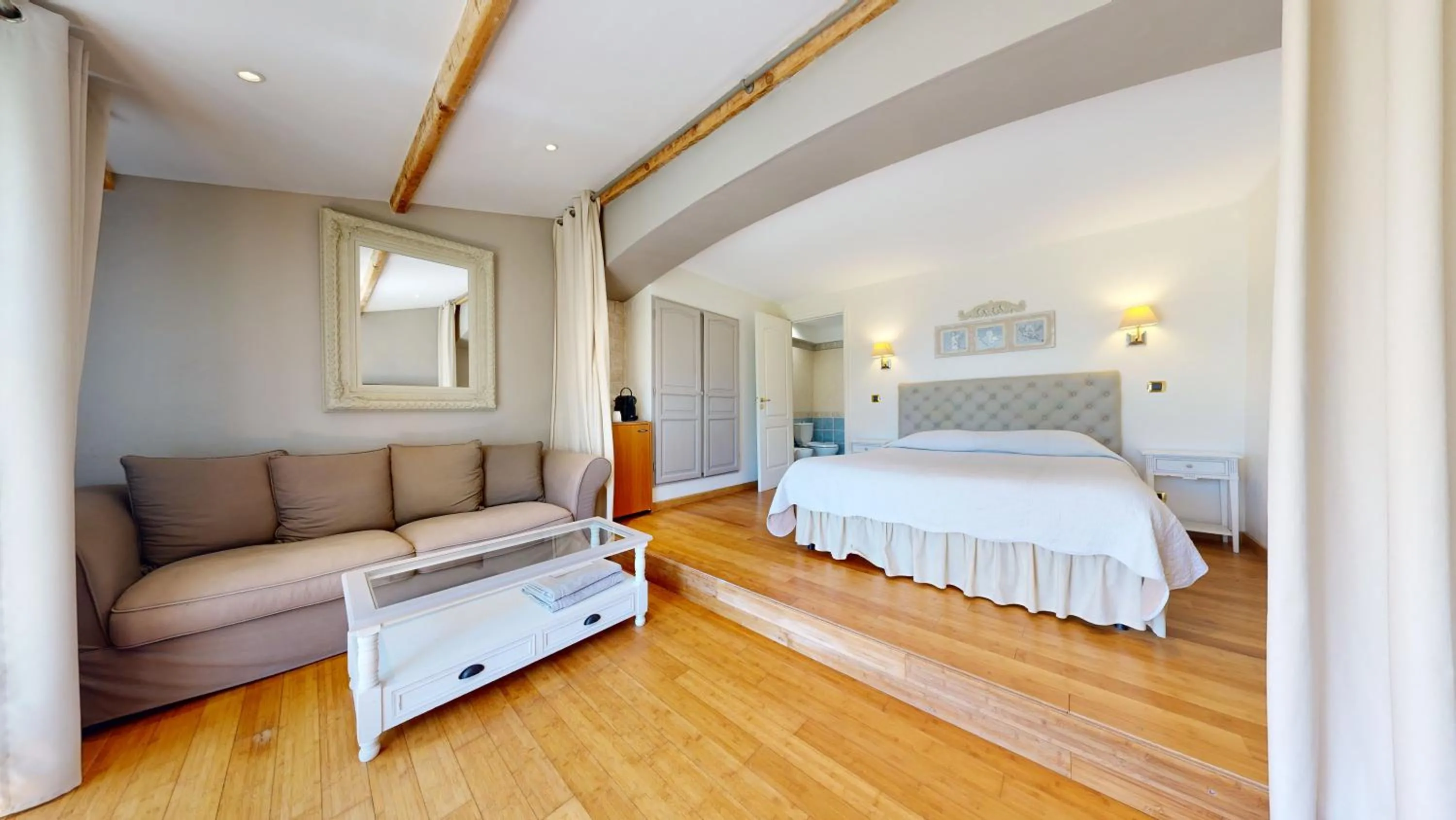 Privilege Room in La Petite Auberge