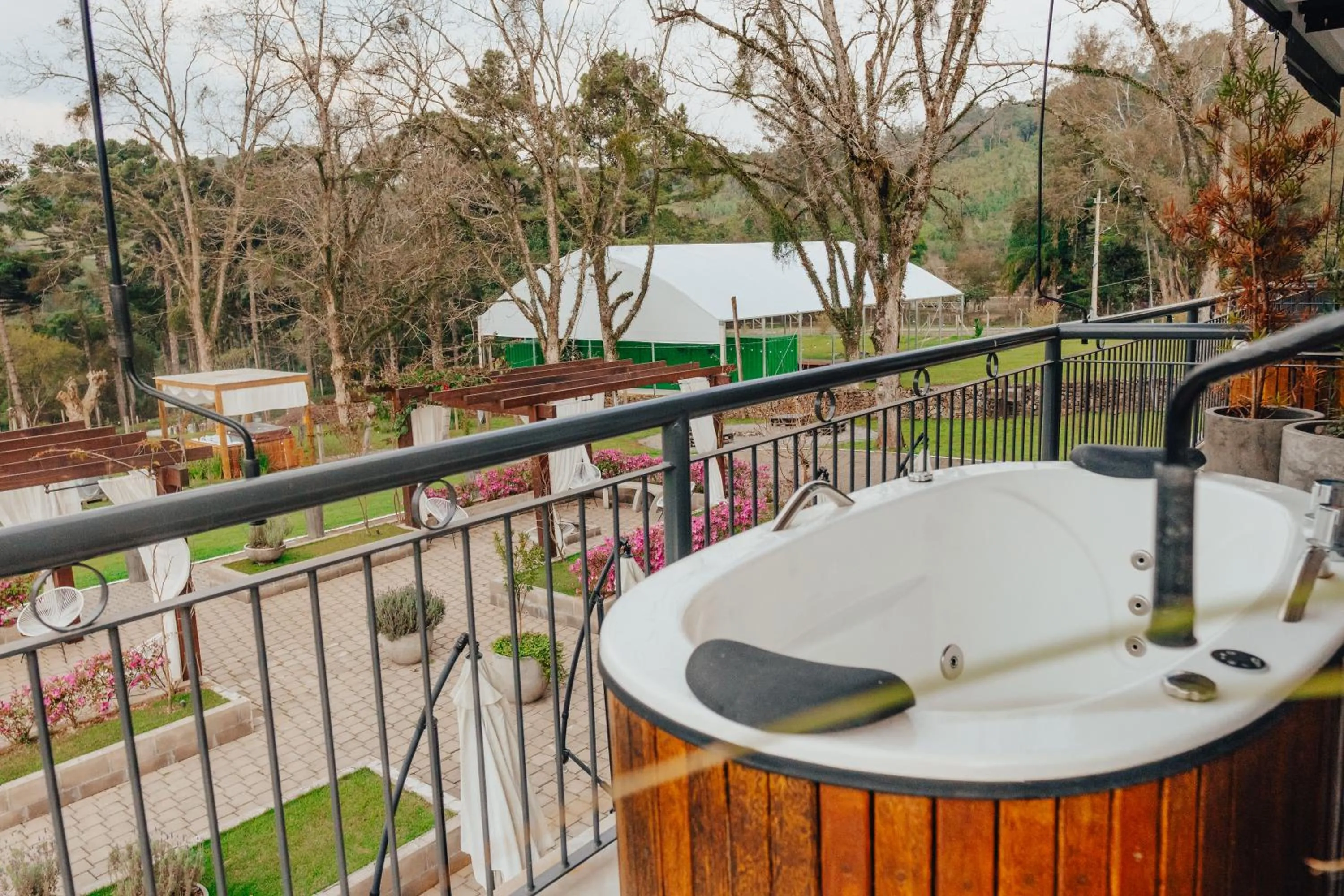 Hot Tub in LOTE20 Hotel Boutique