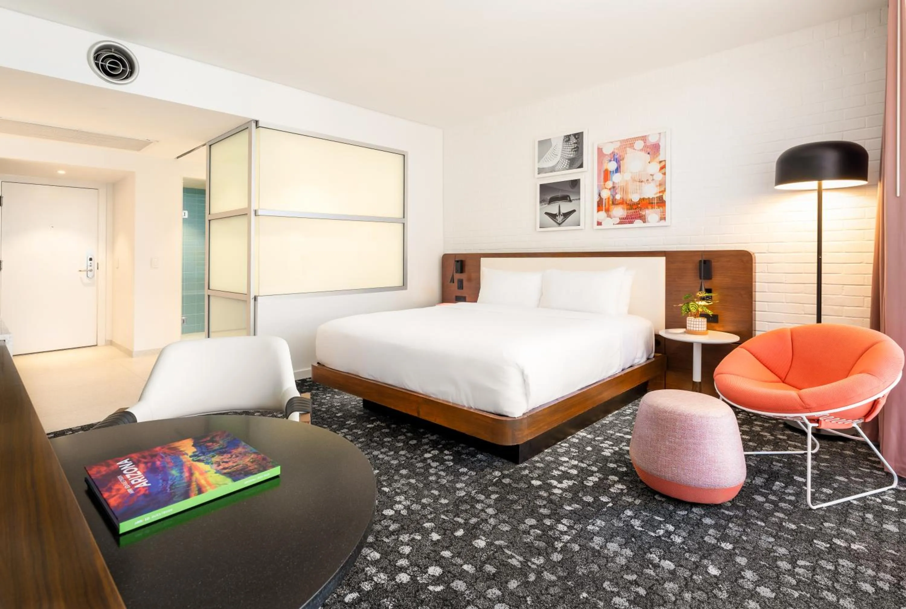 Bed in Hotel Valley Ho