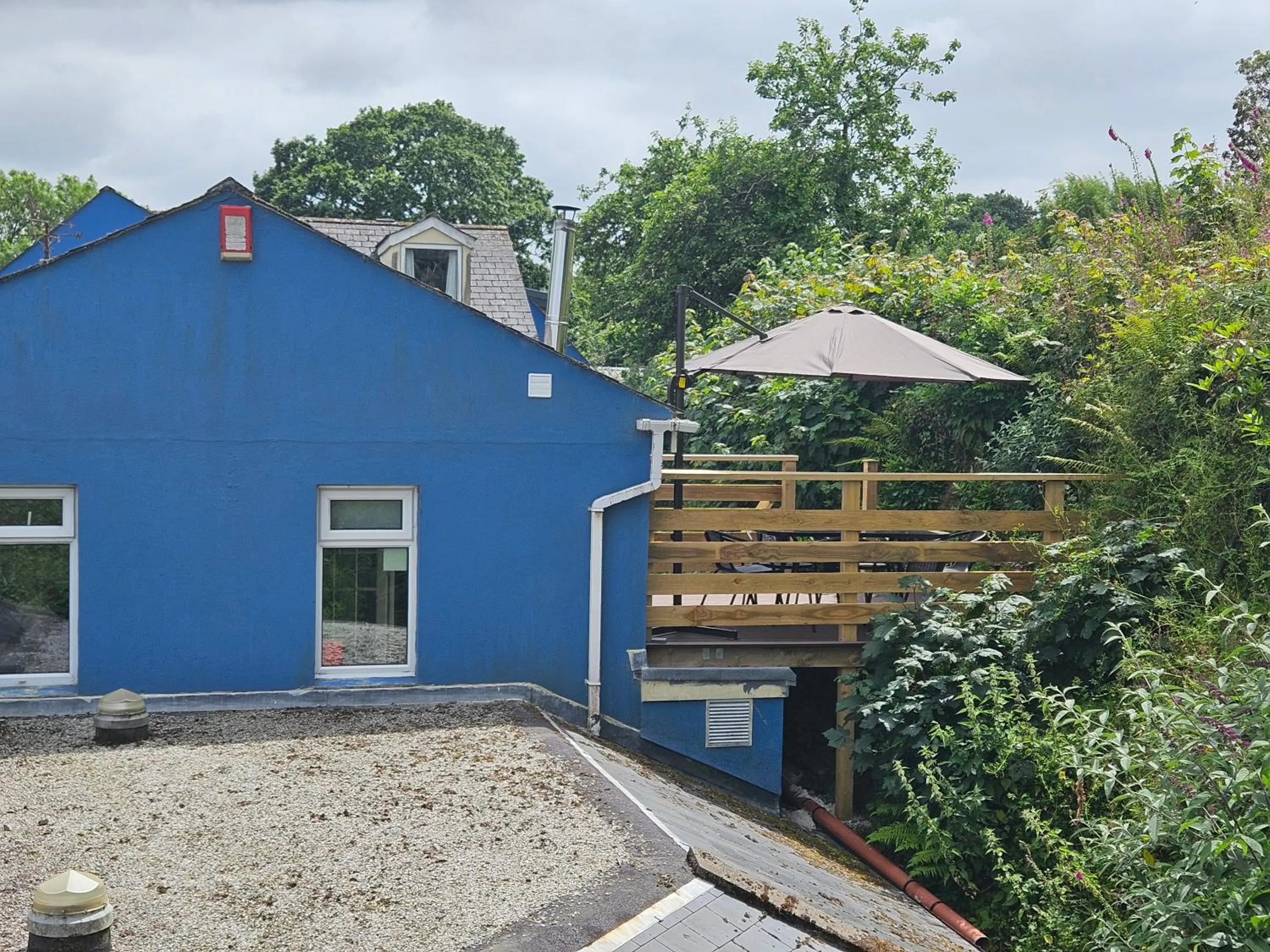 Property building in Trengilly Wartha Inn