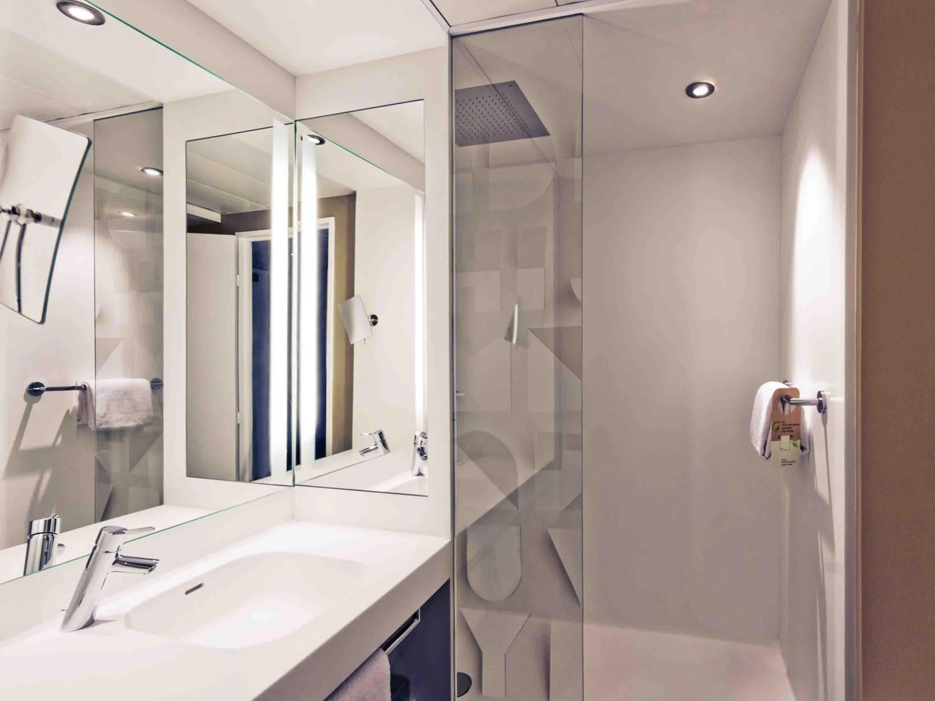 Bedroom in Mercure Rennes Centre Parlement