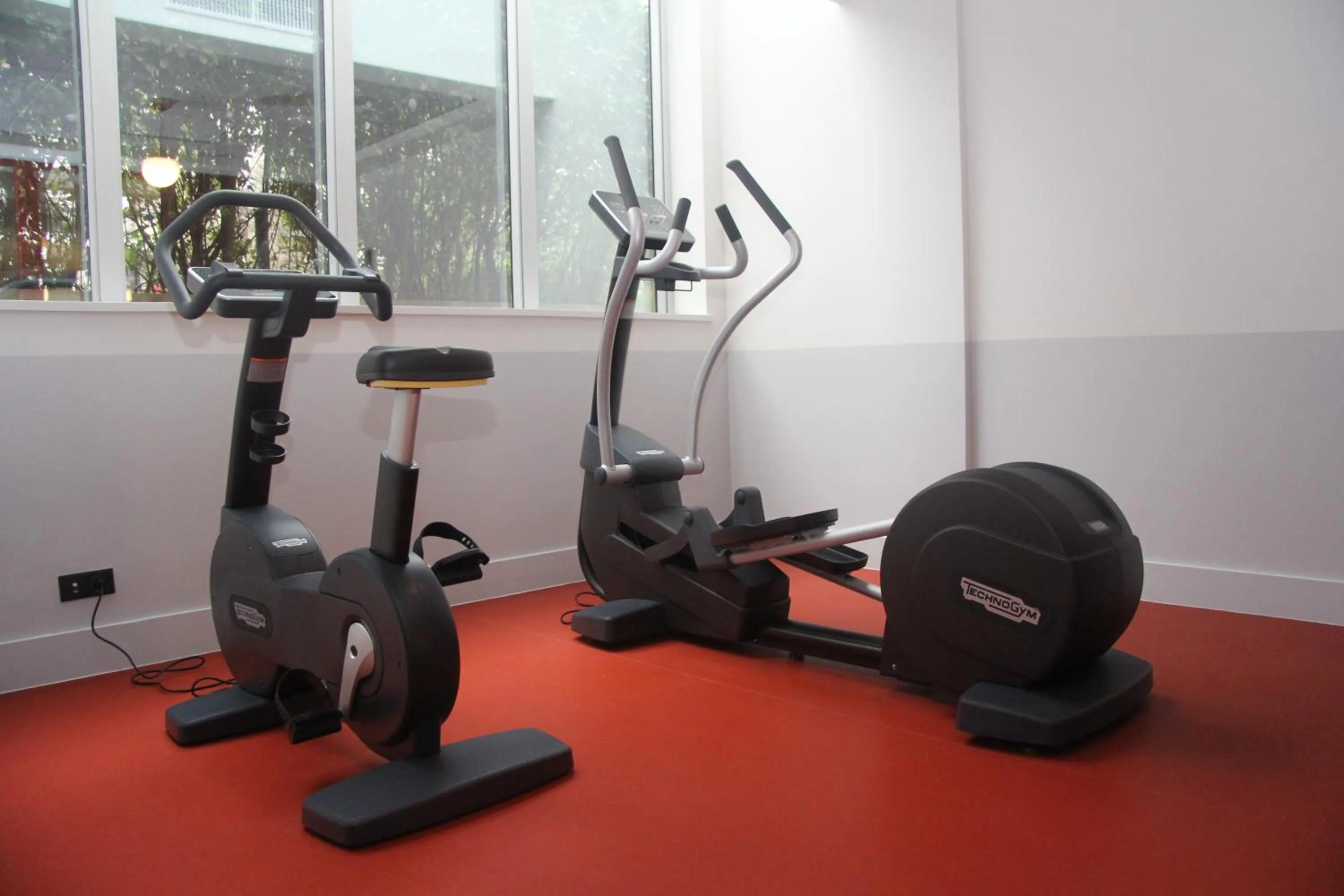 Fitness centre/facilities in Mercure Rennes Centre Parlement