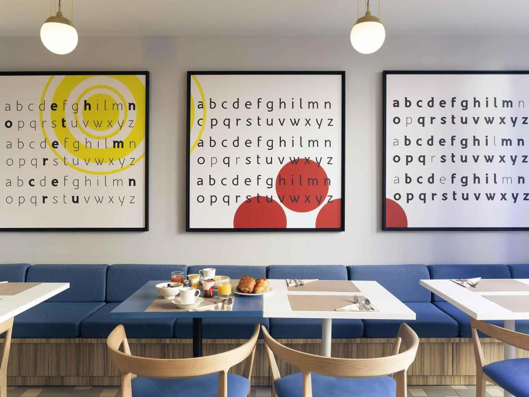 Lounge or bar in Mercure Rennes Centre Parlement