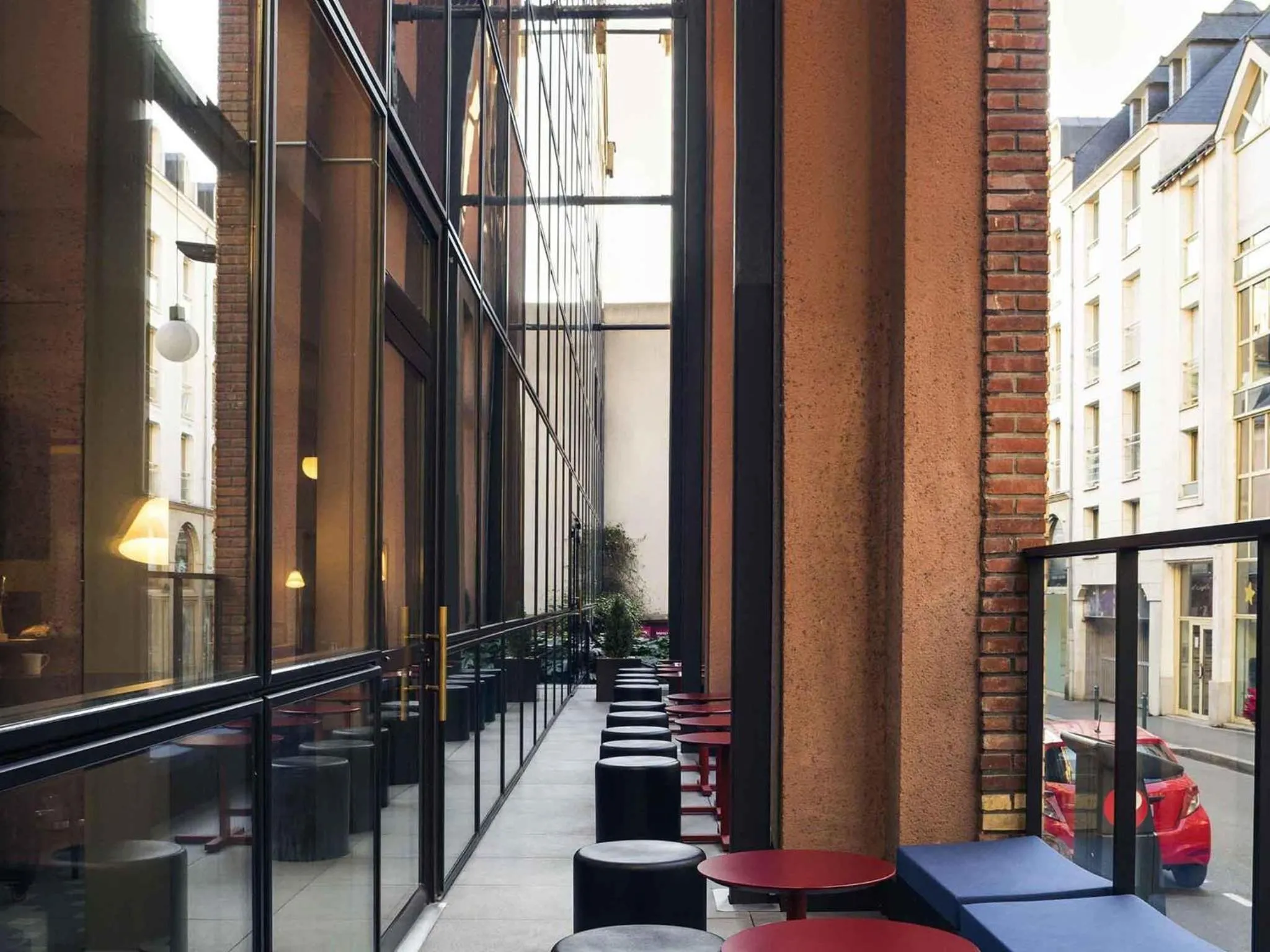 Property building in Mercure Rennes Centre Parlement