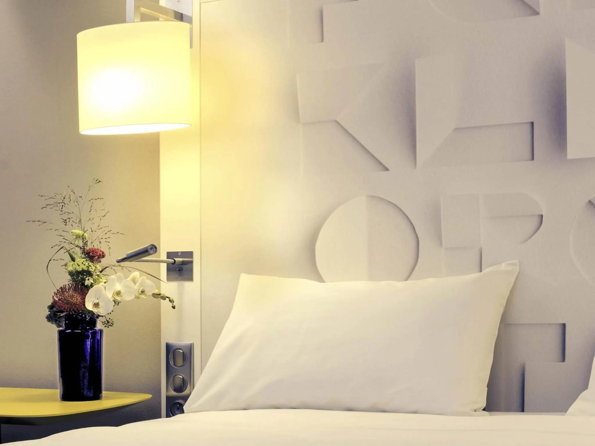 Bedroom, Bed in Mercure Rennes Centre Parlement