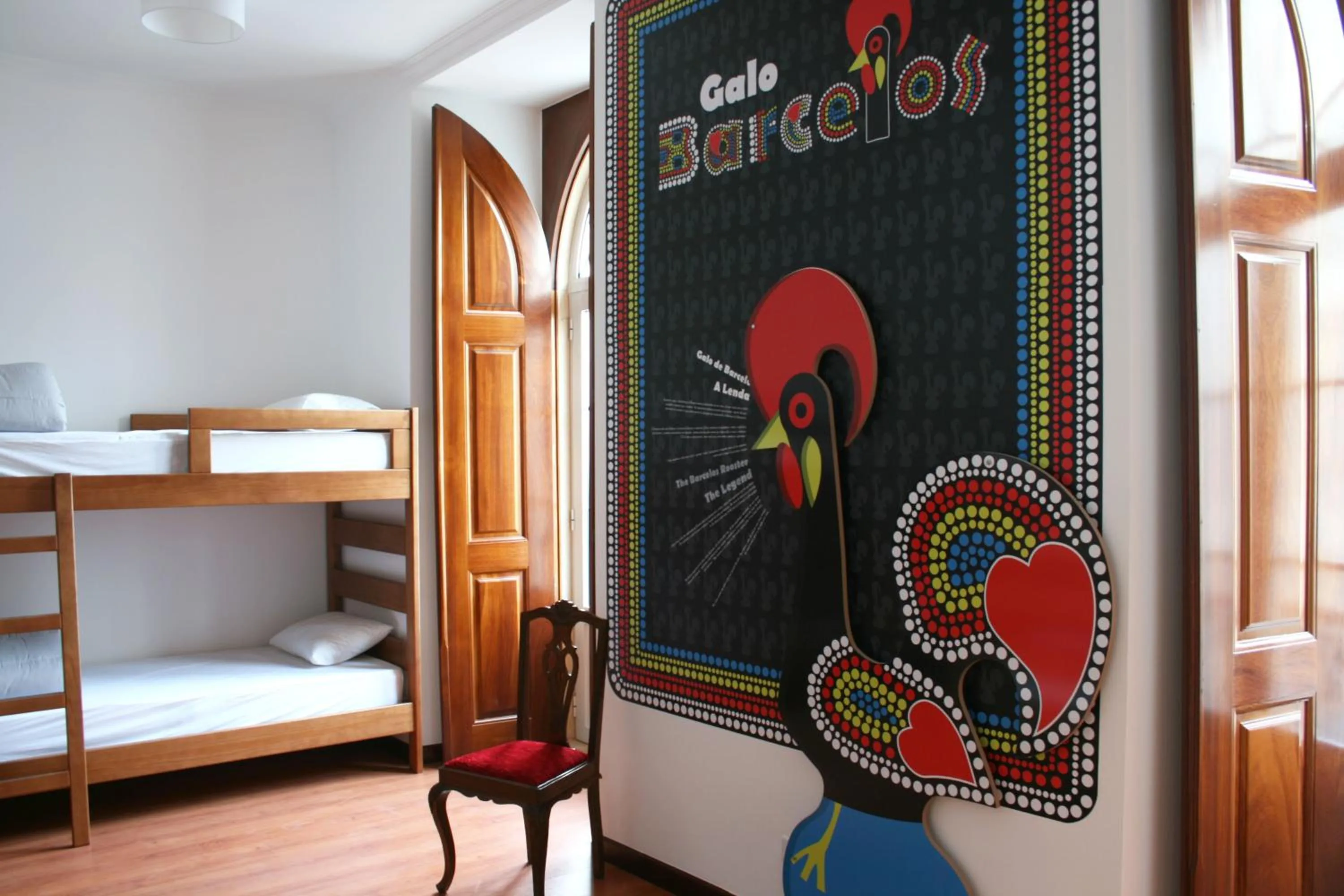 Photo of the whole room, Bed in Hostel 2300 Thomar