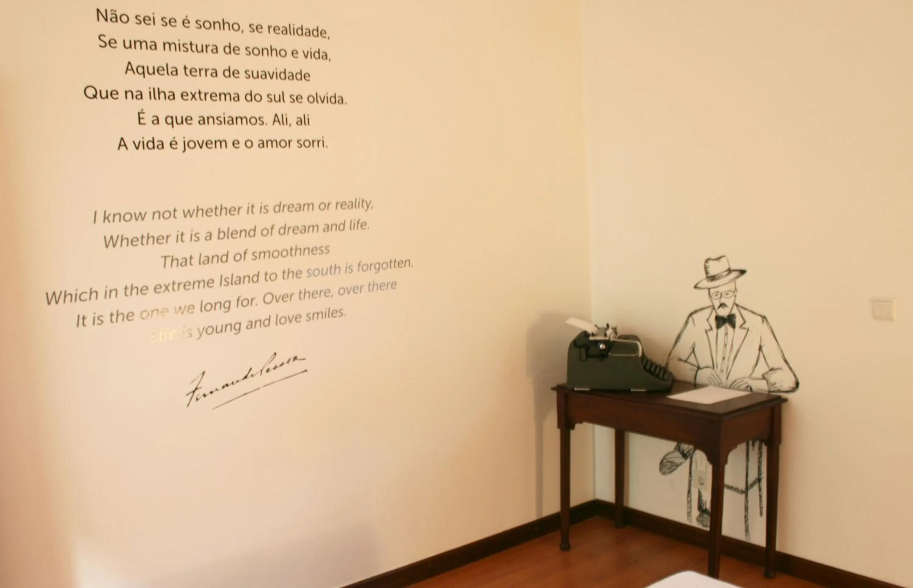 Photo of the whole room in Hostel 2300 Thomar