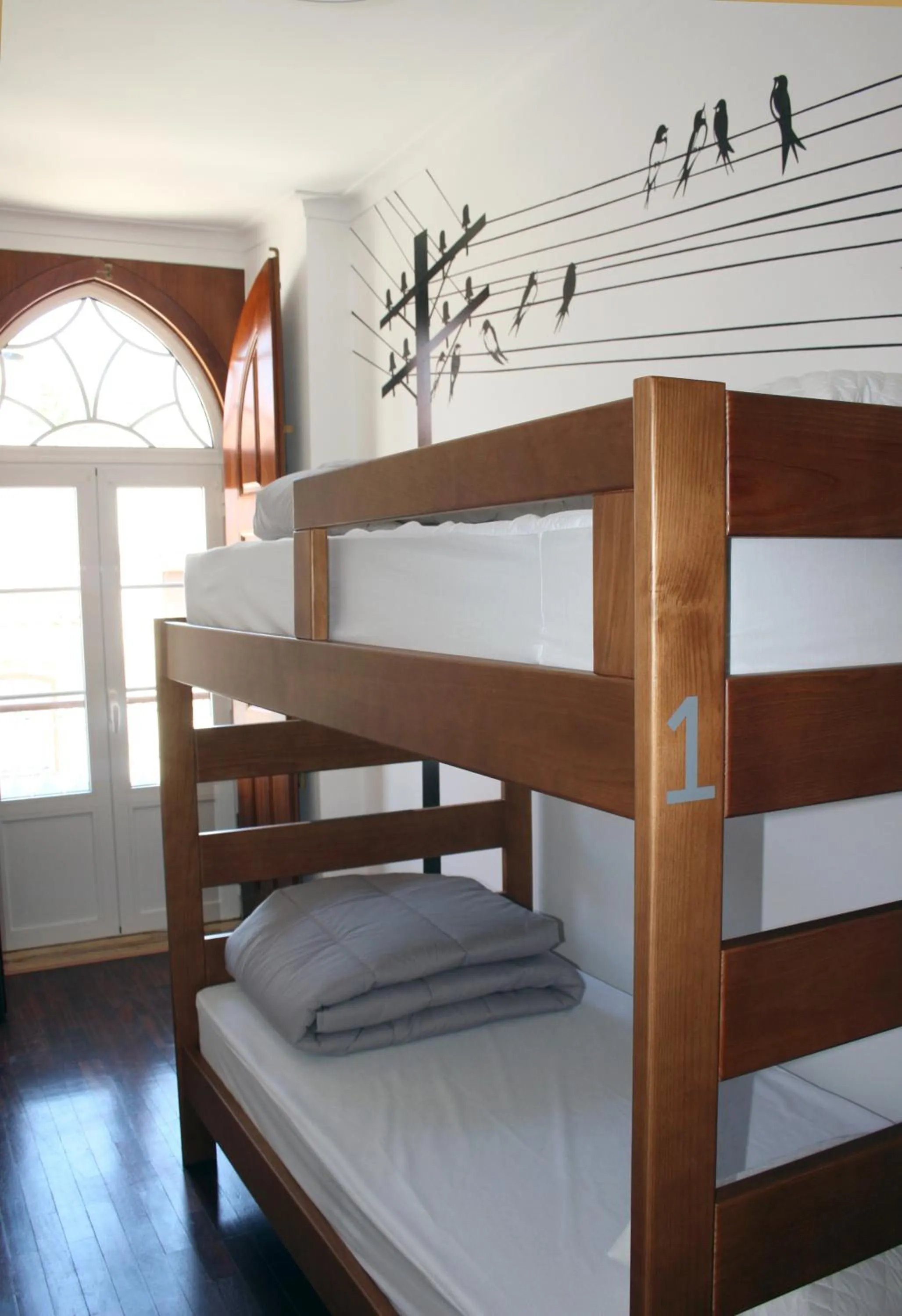 Photo of the whole room, Bed in Hostel 2300 Thomar