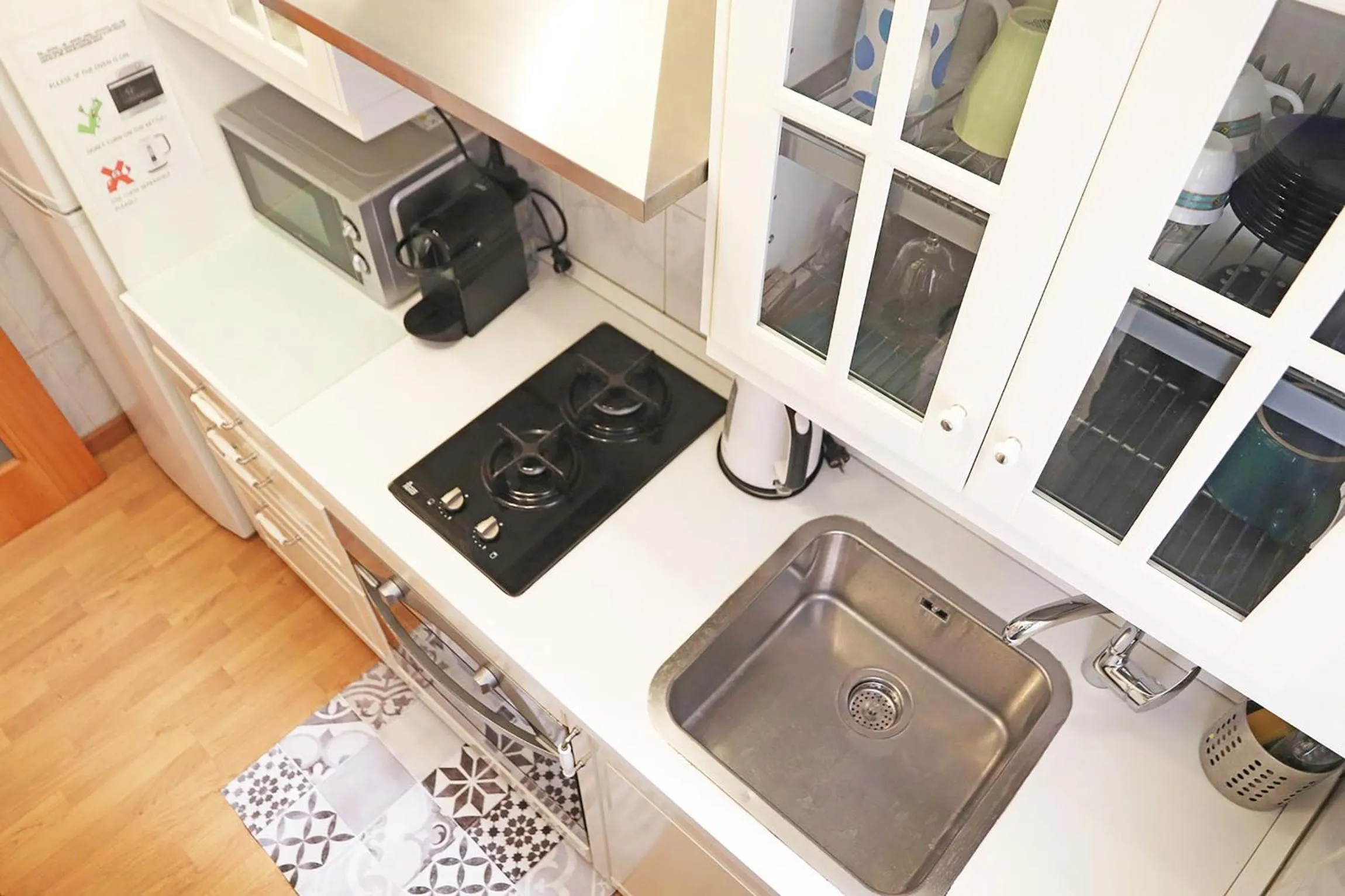 Kitchen or kitchenette in Bcn-rentals apartments in the Old town