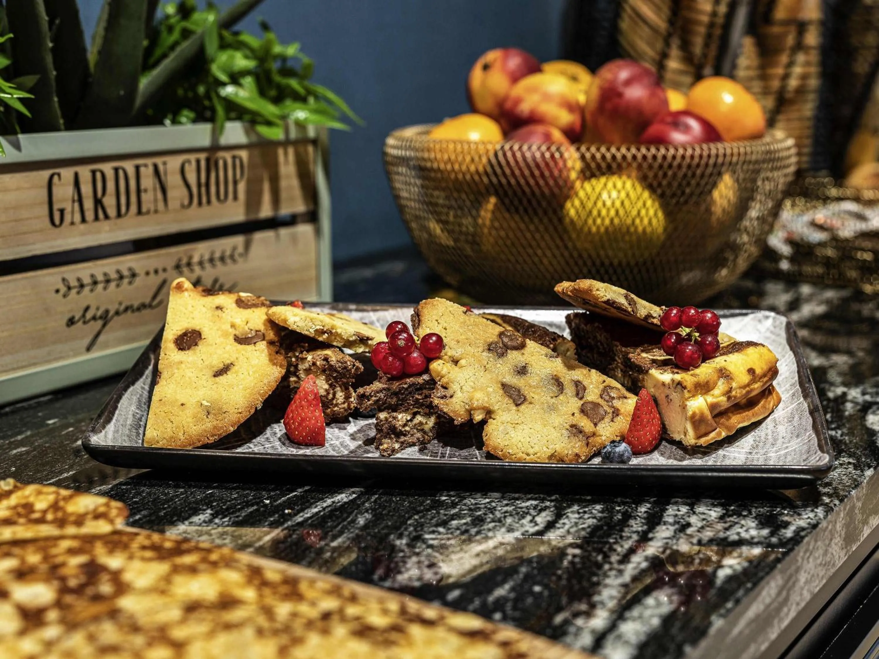 Breakfast in Mercure La Roche Sur Yon