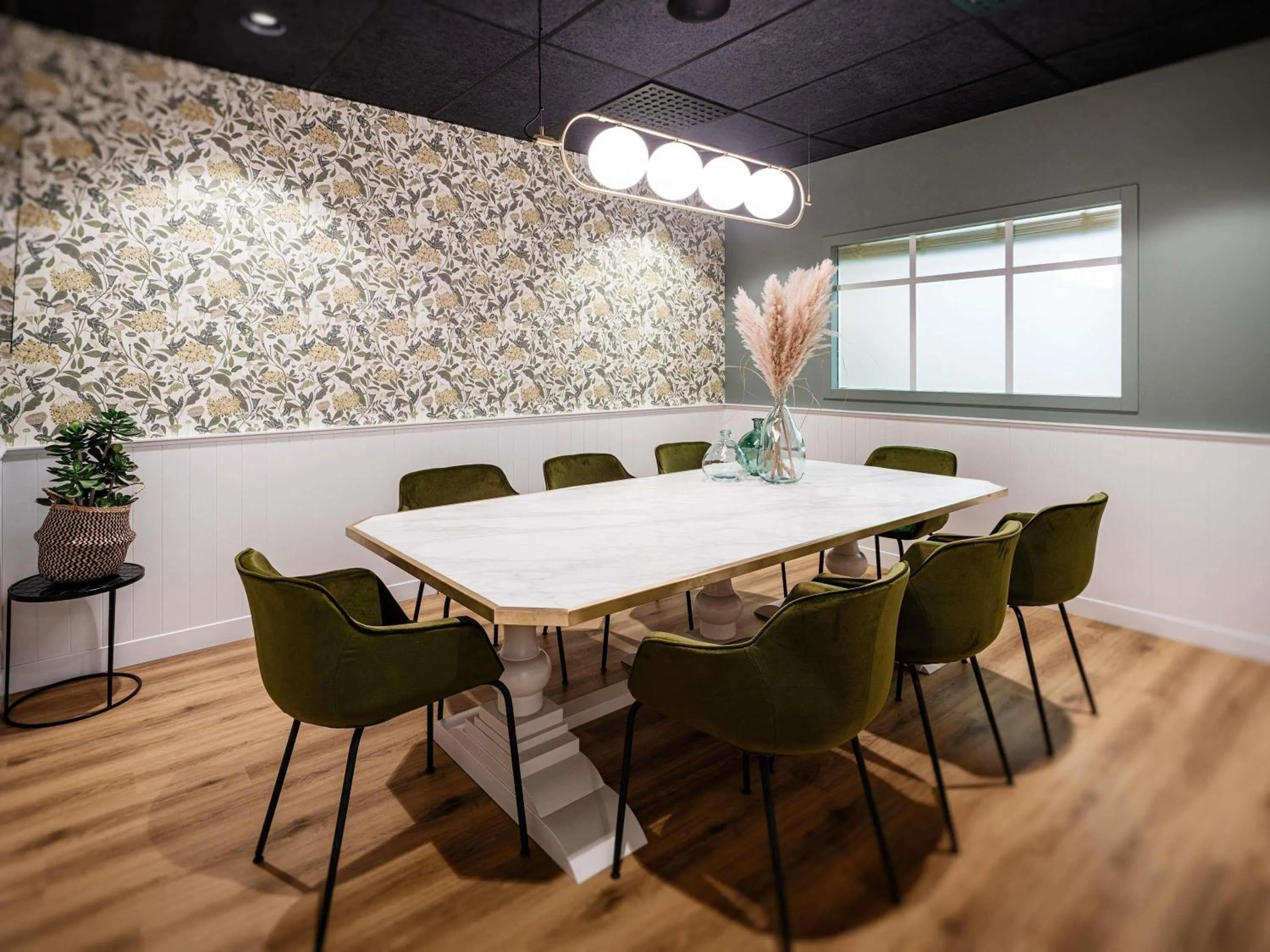 Meeting/conference room in Mercure La Roche Sur Yon