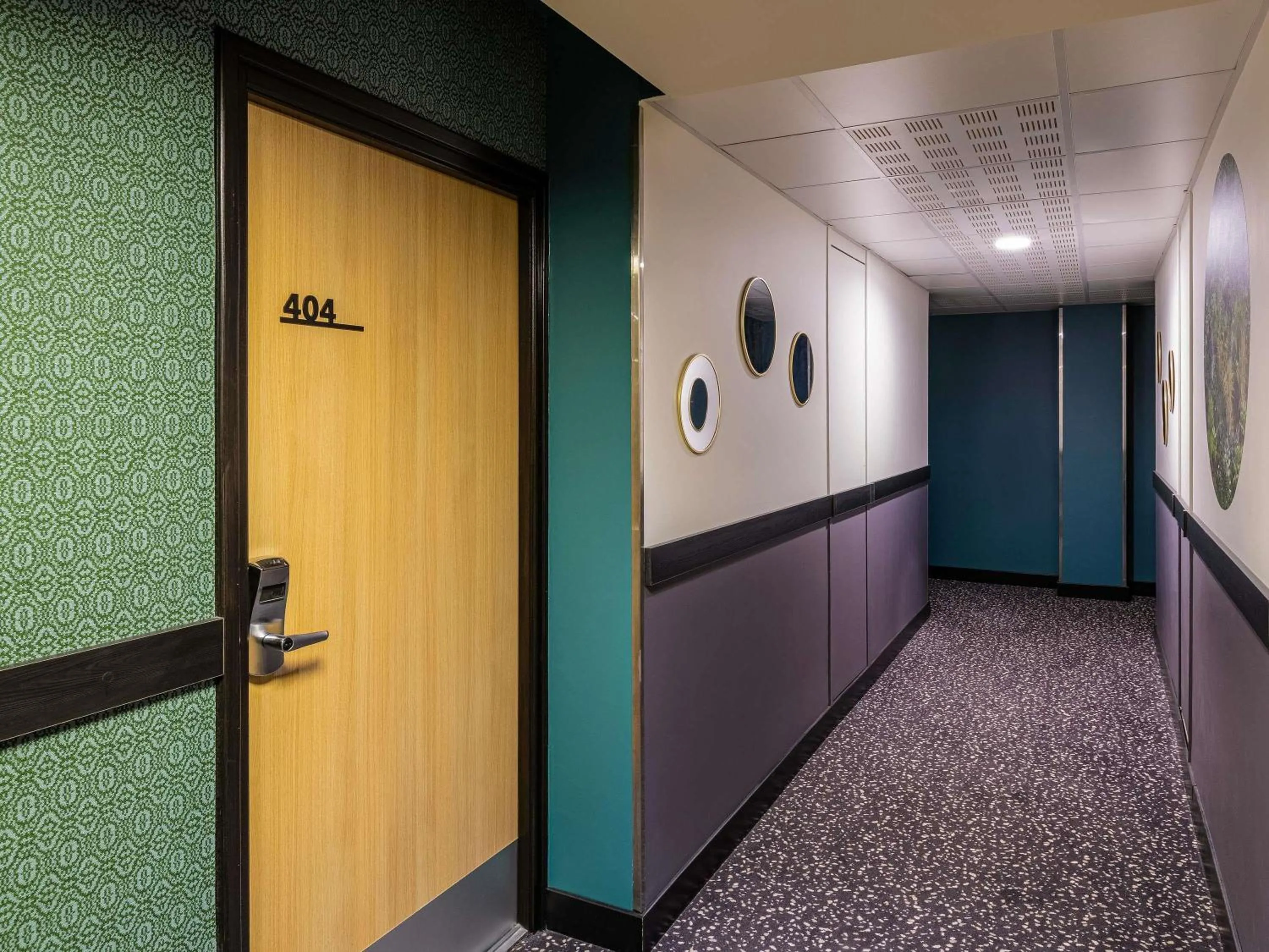 Bedroom in Mercure Mulhouse Centre