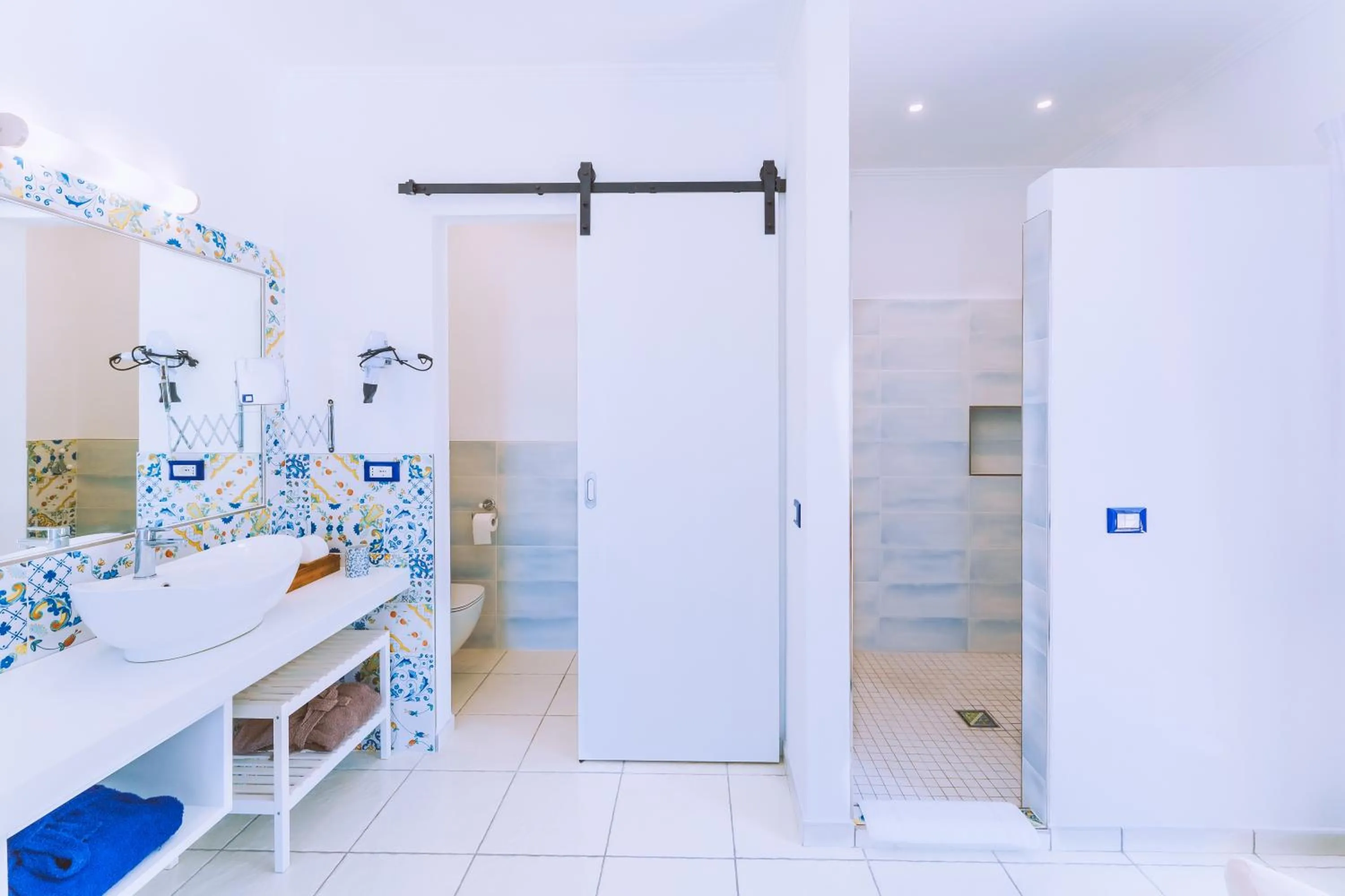 Shower in Hotel Ferdinando Beach & Thermal Spa