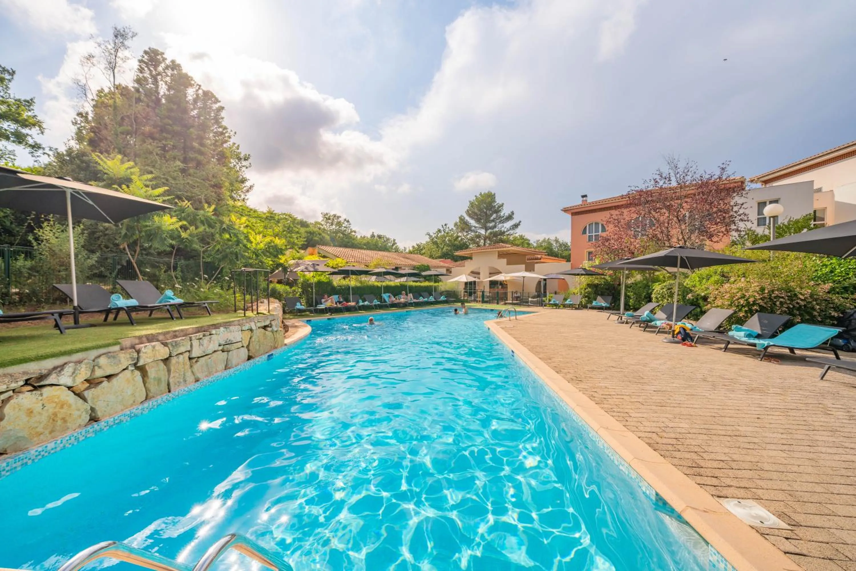 Swimming pool in Mercure Antibes Sophia Antipolis