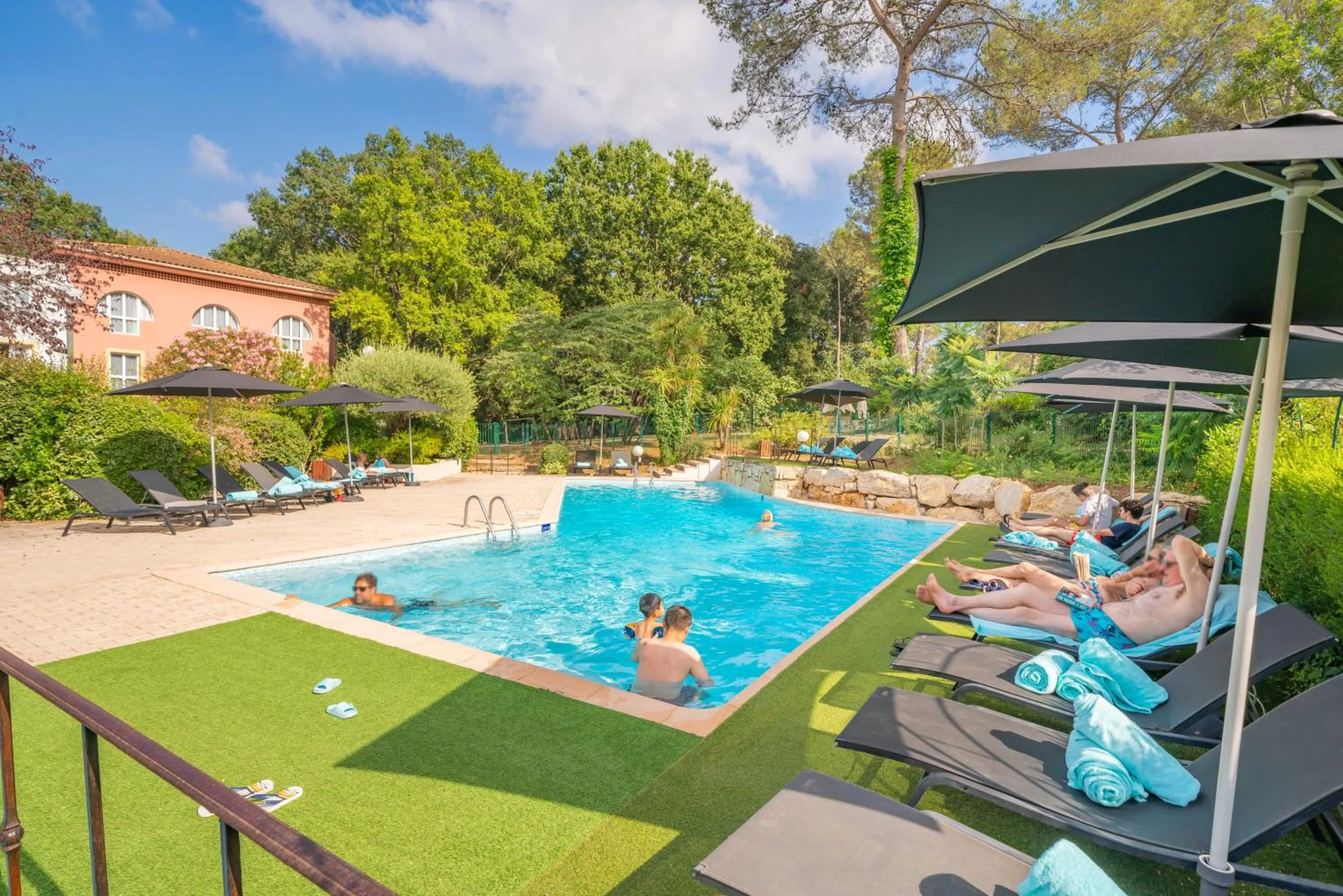 Pool view in Mercure Antibes Sophia Antipolis