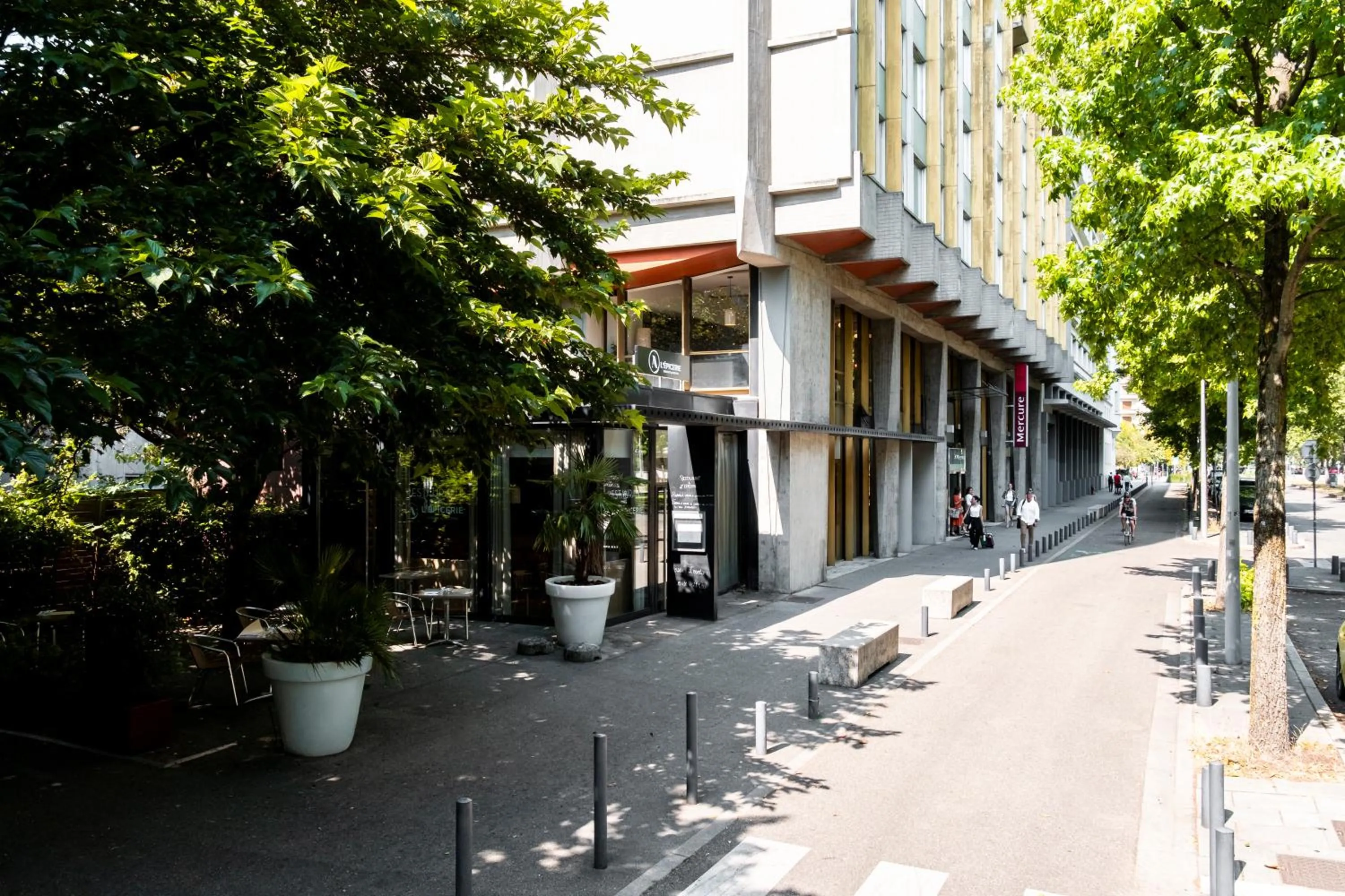 Facade/entrance in Mercure Grenoble Centre Alpotel