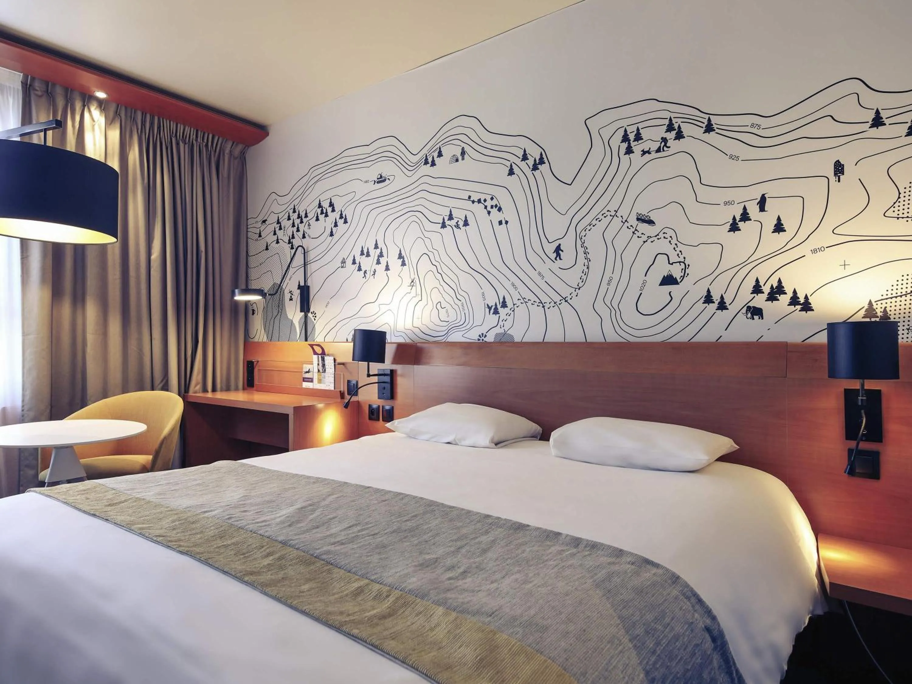 Bedroom, Bed in Mercure Grenoble Centre Alpotel