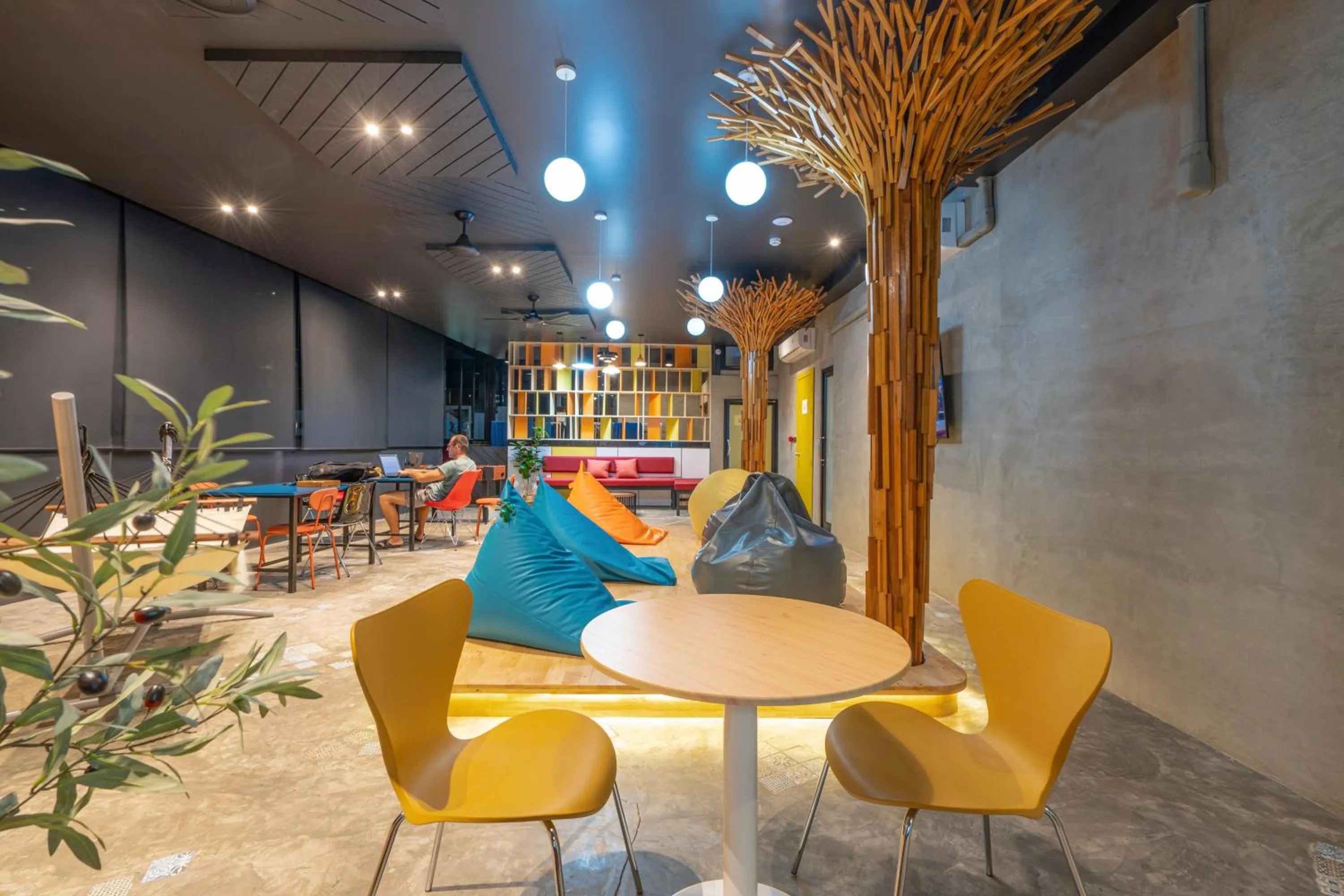 Communal lounge/ TV room in Patong Poshtel