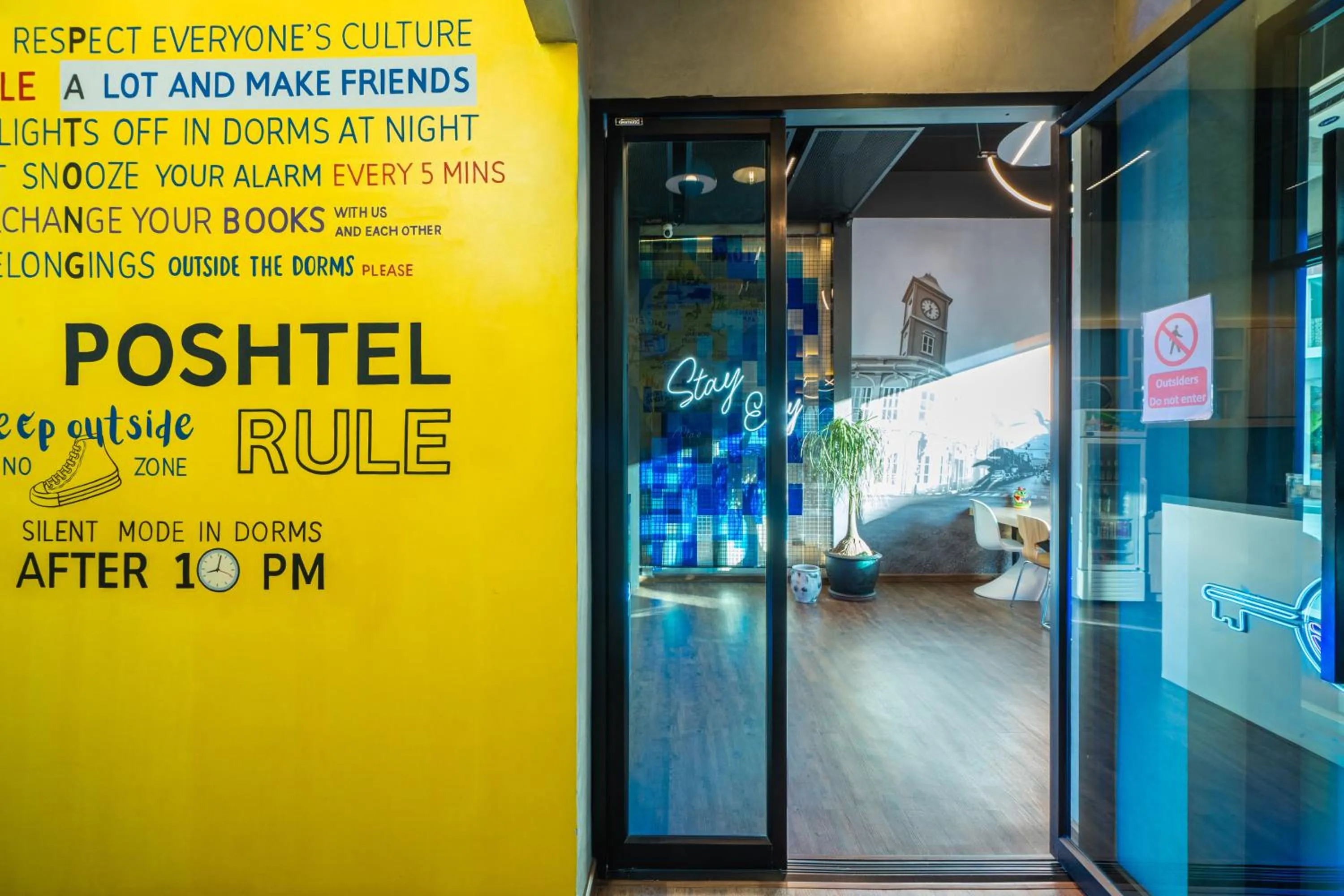 Property building in Patong Poshtel