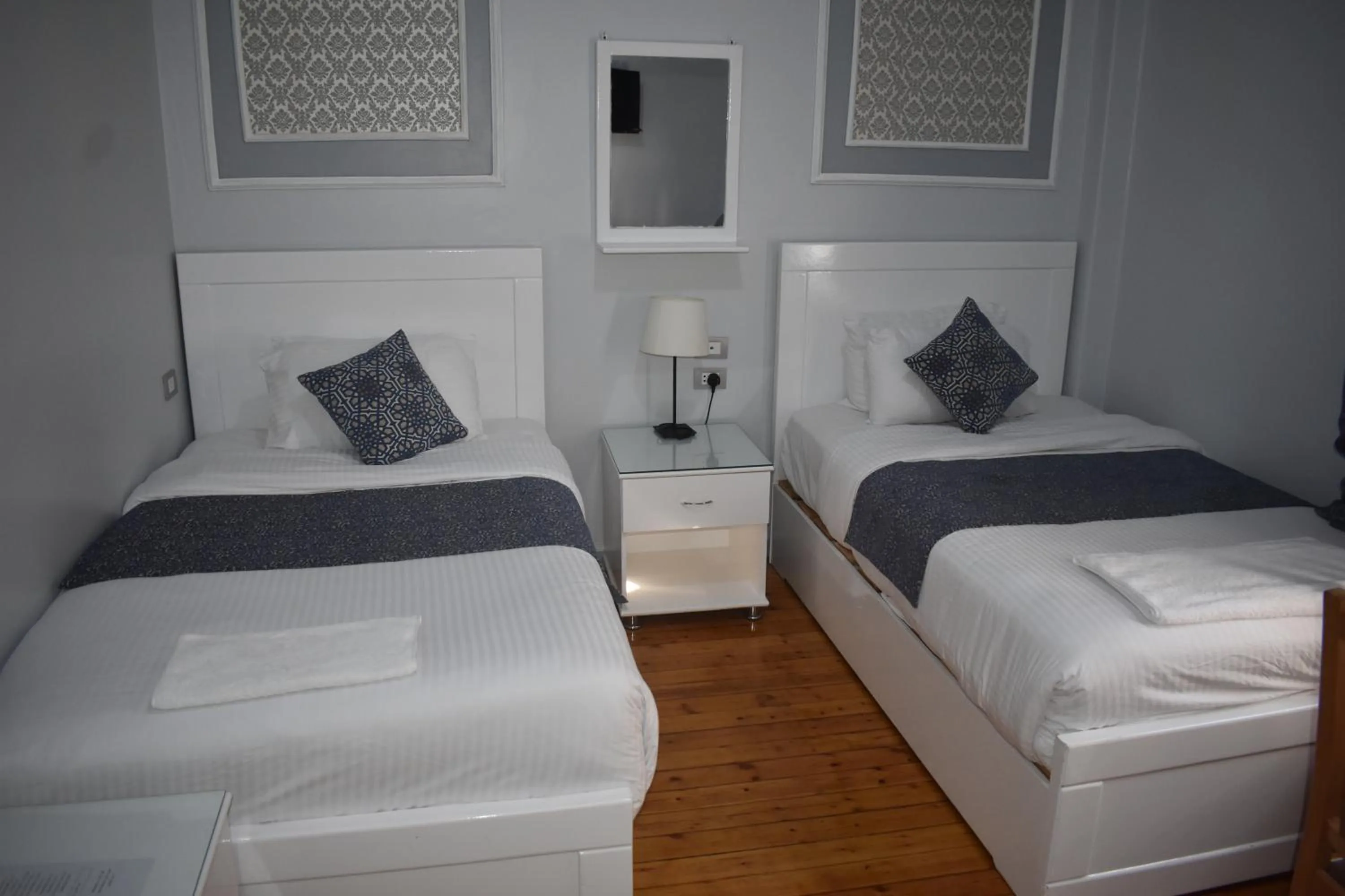 Bed in columbia downtown cairo