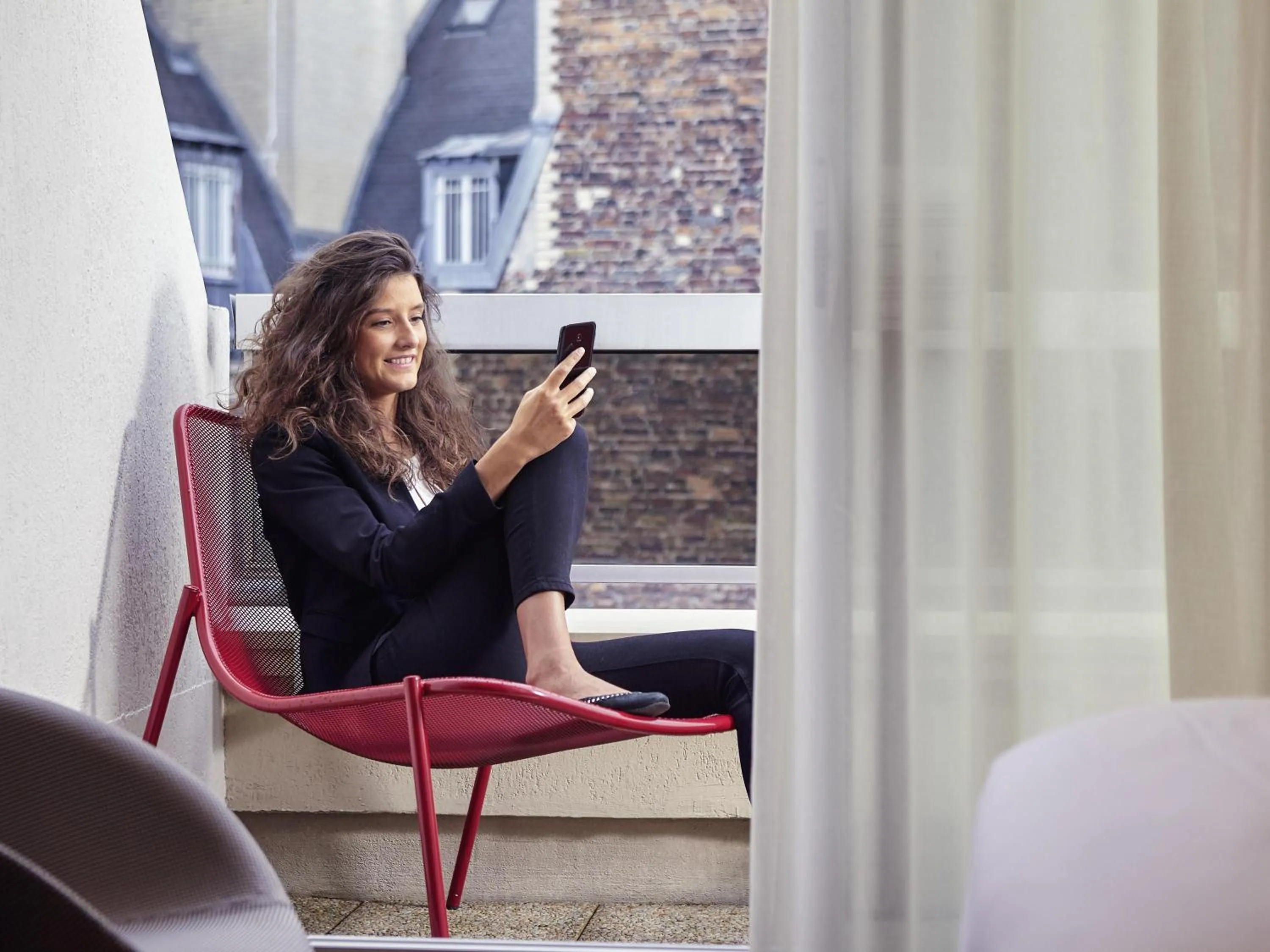 Bedroom in Mercure Paris Arc de Triomphe Etoile