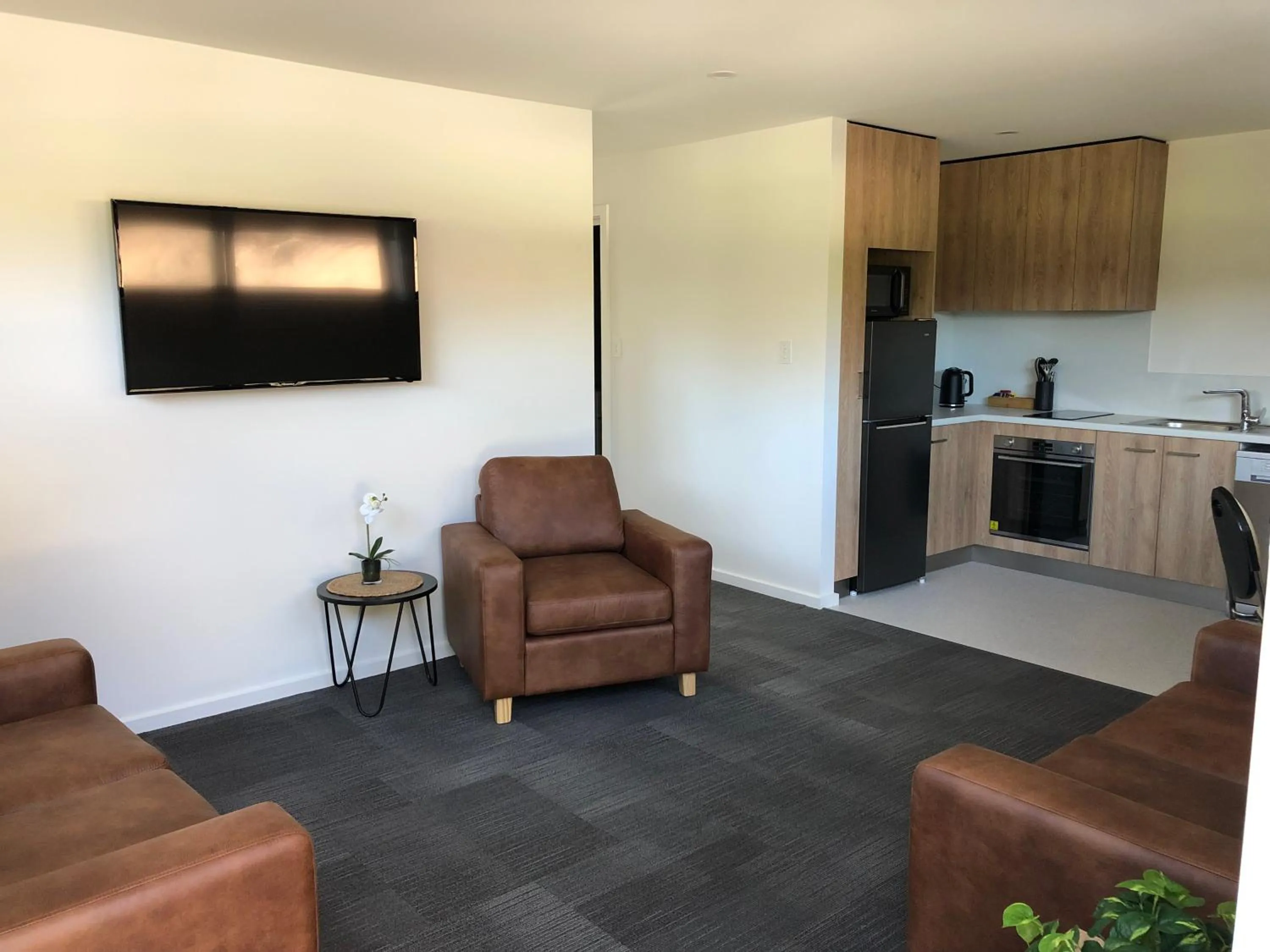 TV and multimedia in Risdon Brook Hotel